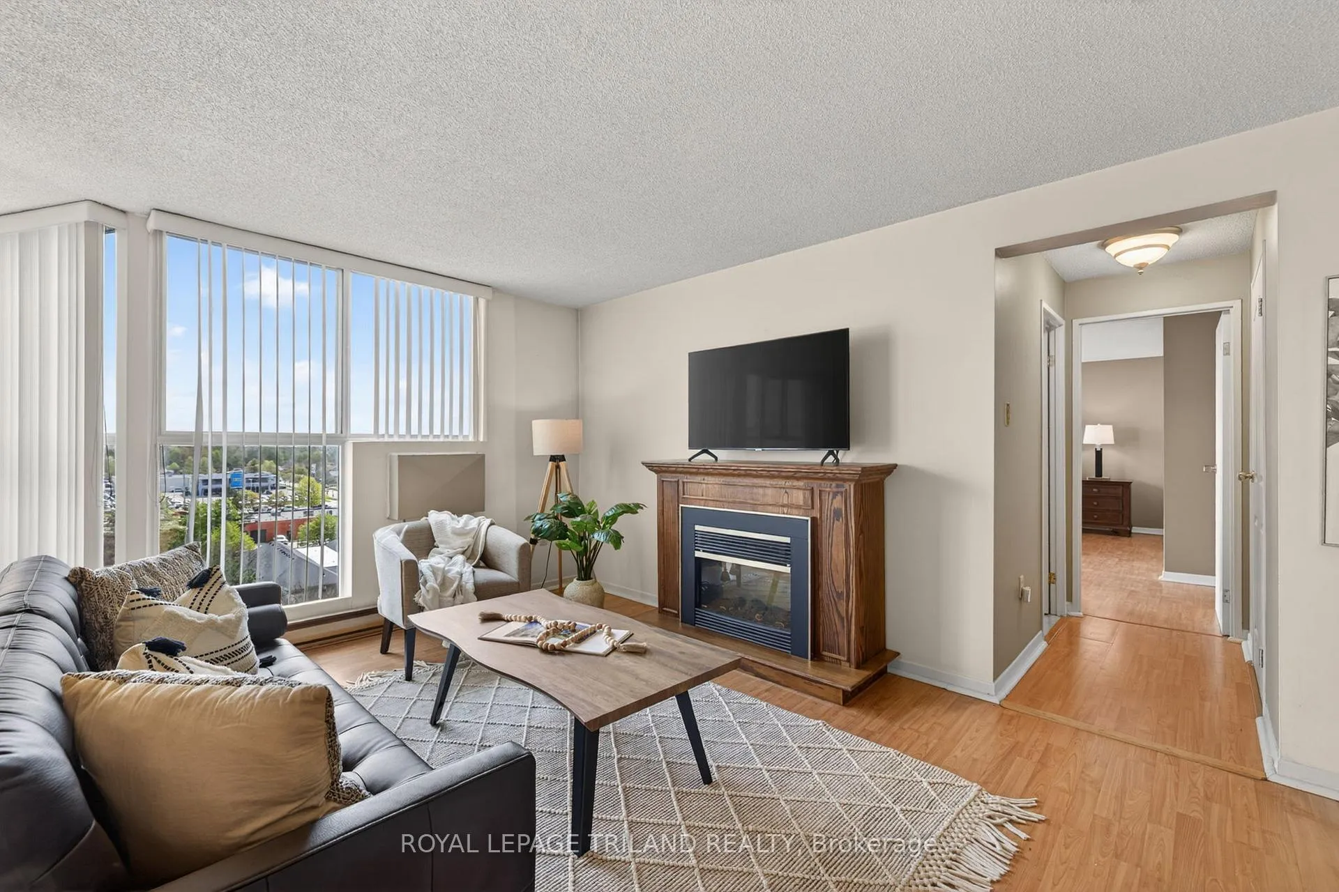 Photo 10 of Unit 810, 127 Belmont Drive, London, South O — HOMEH