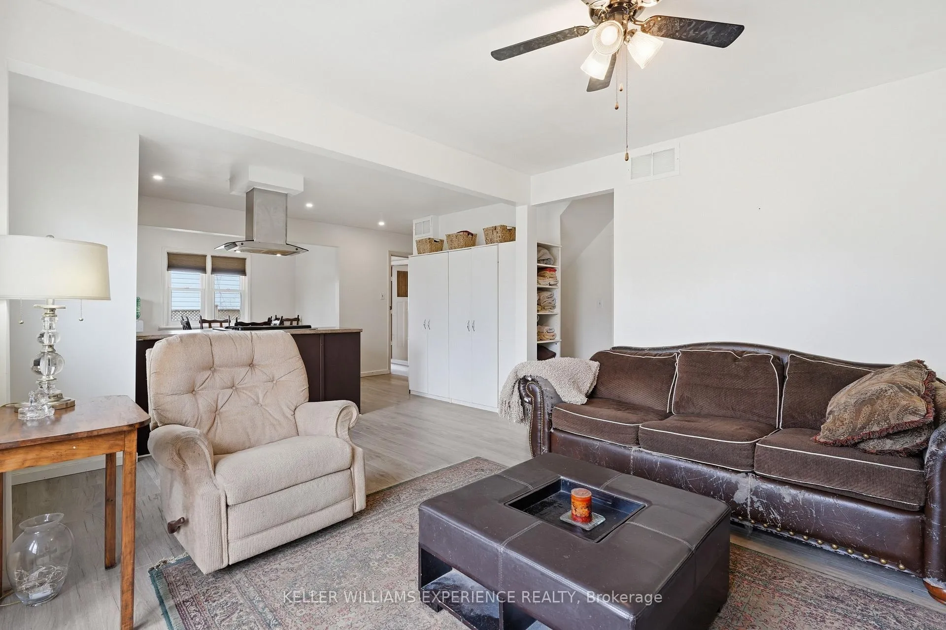 Photo 9 of 98 Donald Street, Barrie, Queen's Park — HOMEH