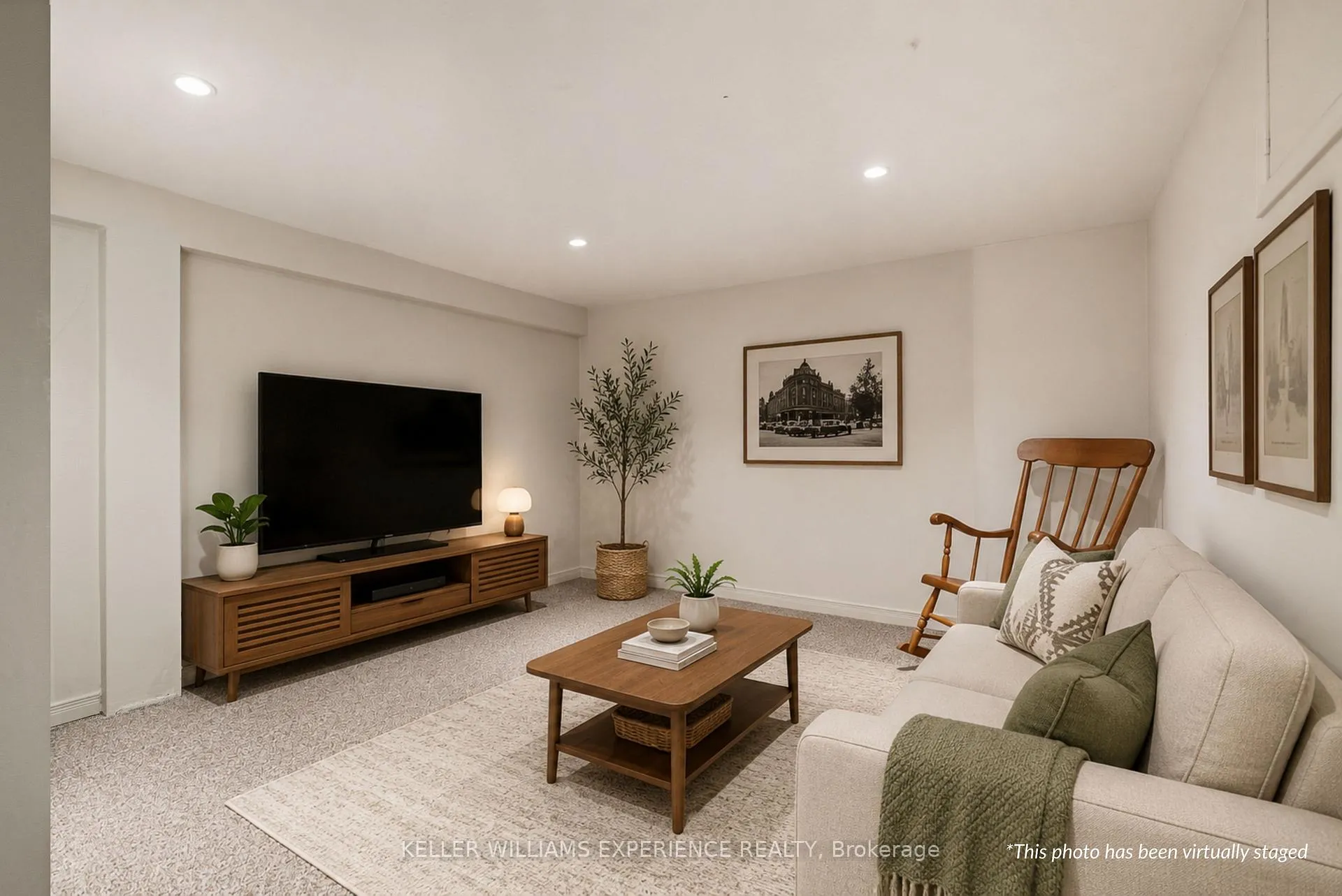 Photo 19 of 98 Donald Street, Barrie, Queen's Park — HOMEH