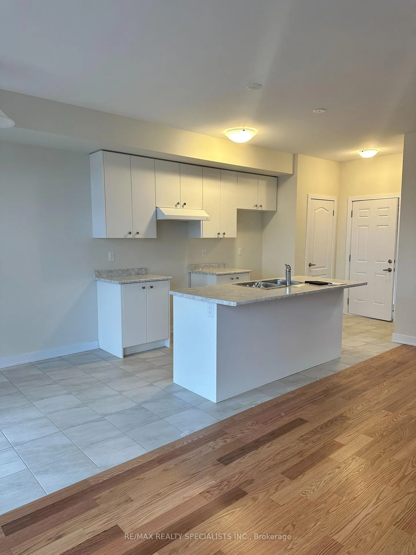 Photo 9 of 42 Rowlock Street, Welland, Dain City — HOMEH