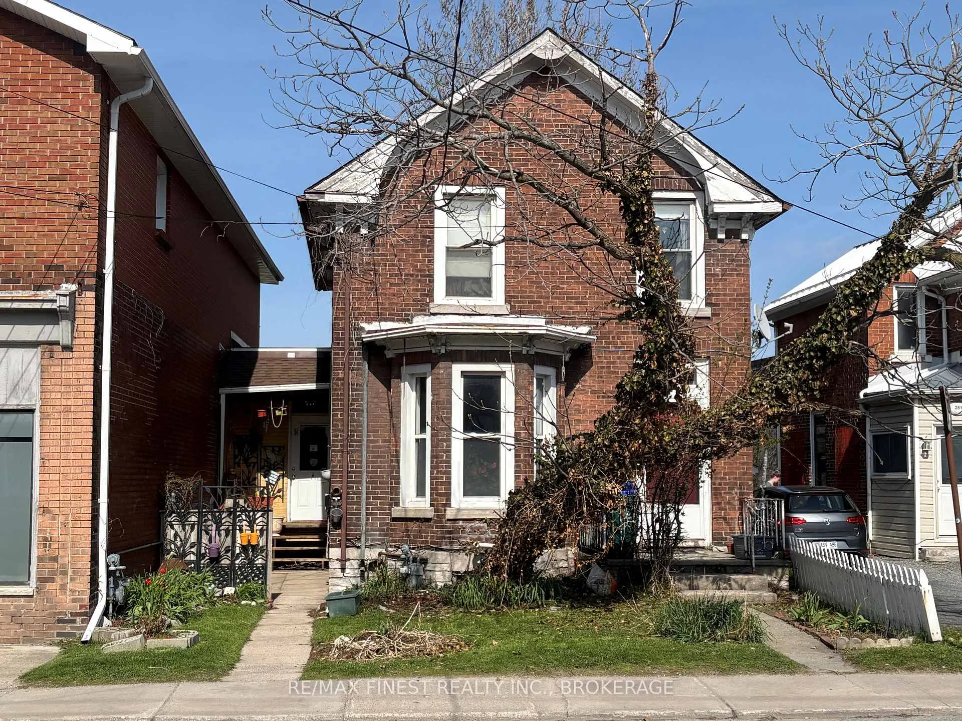 Photo 9 of 283 Montreal Street, Kingston, East of Sir John A. Blvd — HOMEH