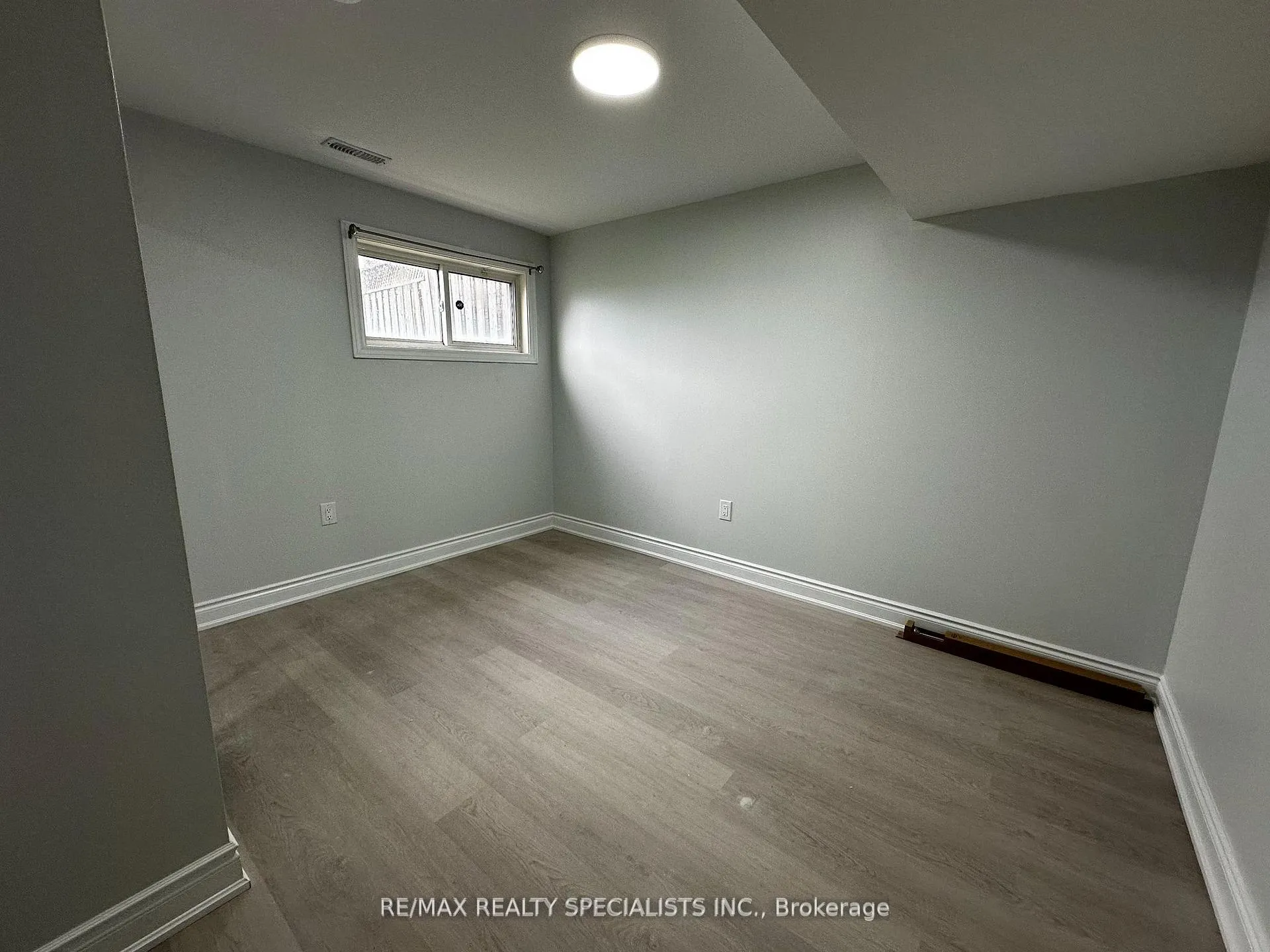 Photo 6 of Unit Lower, 43 Earlsbridge Boulevard, Brampton, Fletcher's Meadow — HOMEH