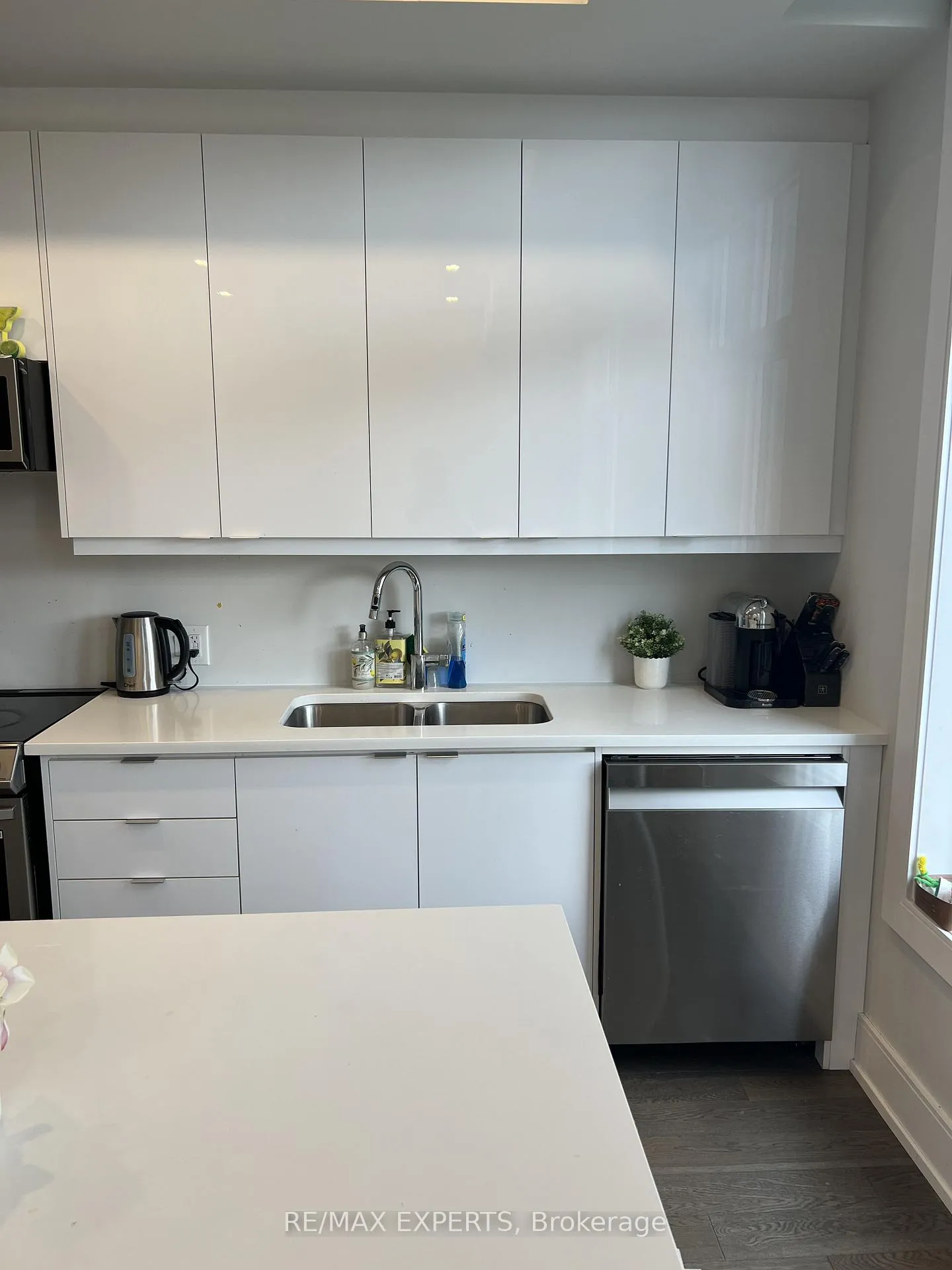 Photo 4 of Unit U213, 9560 Islington Avenue, Vaughan, Sonoma Heights — HOMEH