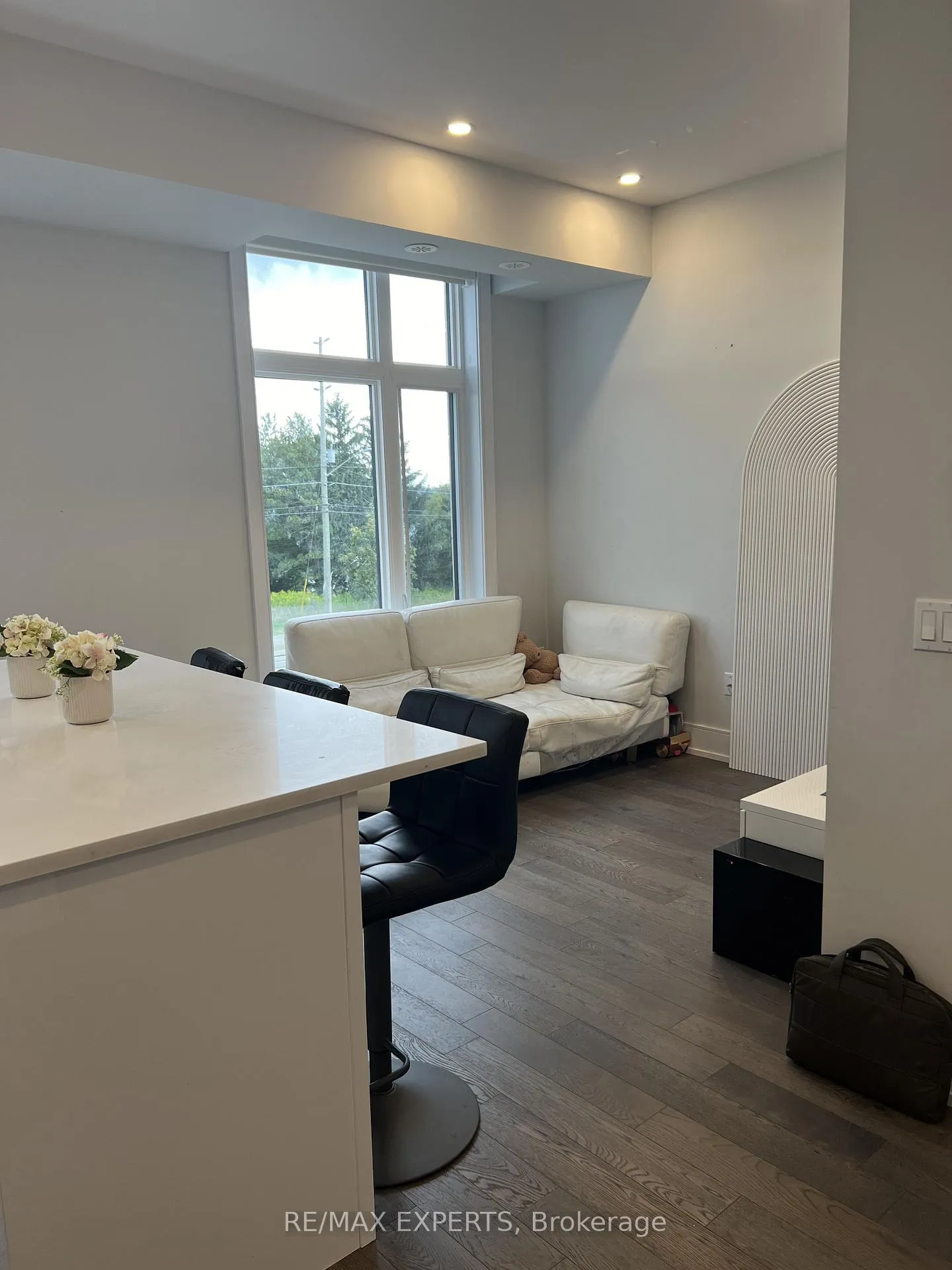 Photo 6 of Unit U213, 9560 Islington Avenue, Vaughan, Sonoma Heights — HOMEH