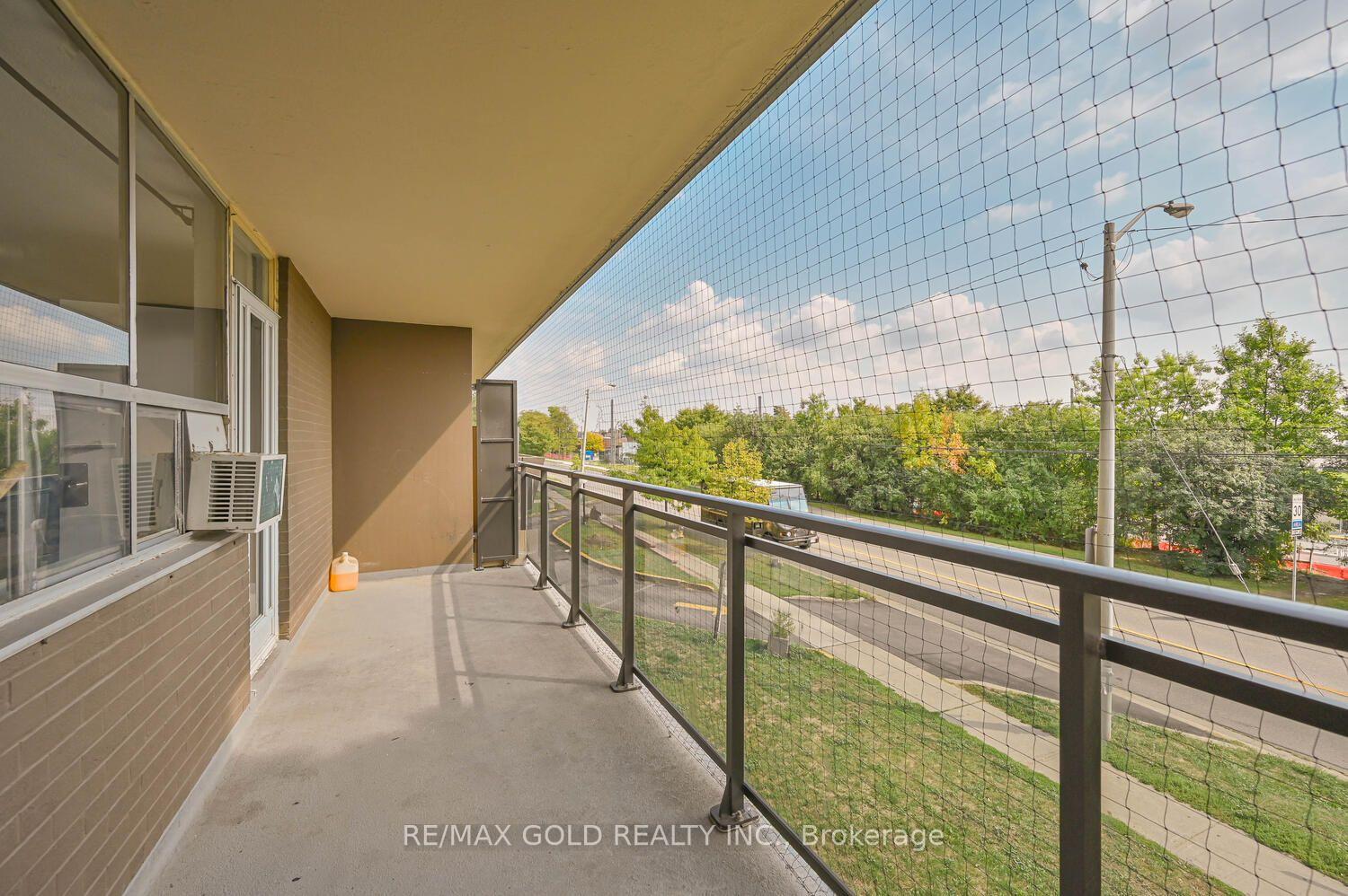 Photo 38 of Unit 207, 60 Stevenson Road, Etobicoke, Mount Olive-Silverstone-Jamestown — HOMEH
