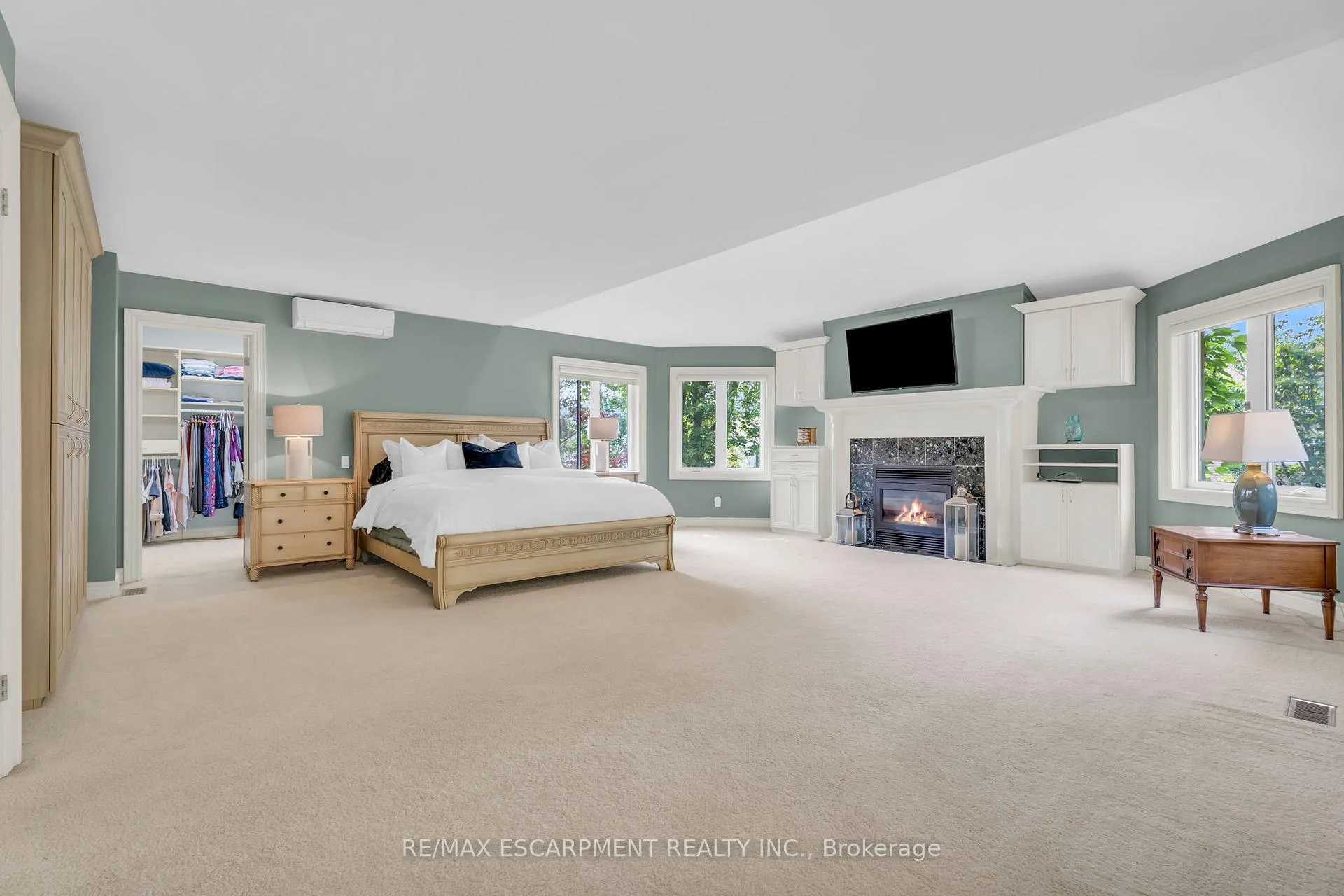 Photo 23 of 484 Bush Drive, Hamilton, Ancaster — HOMEH