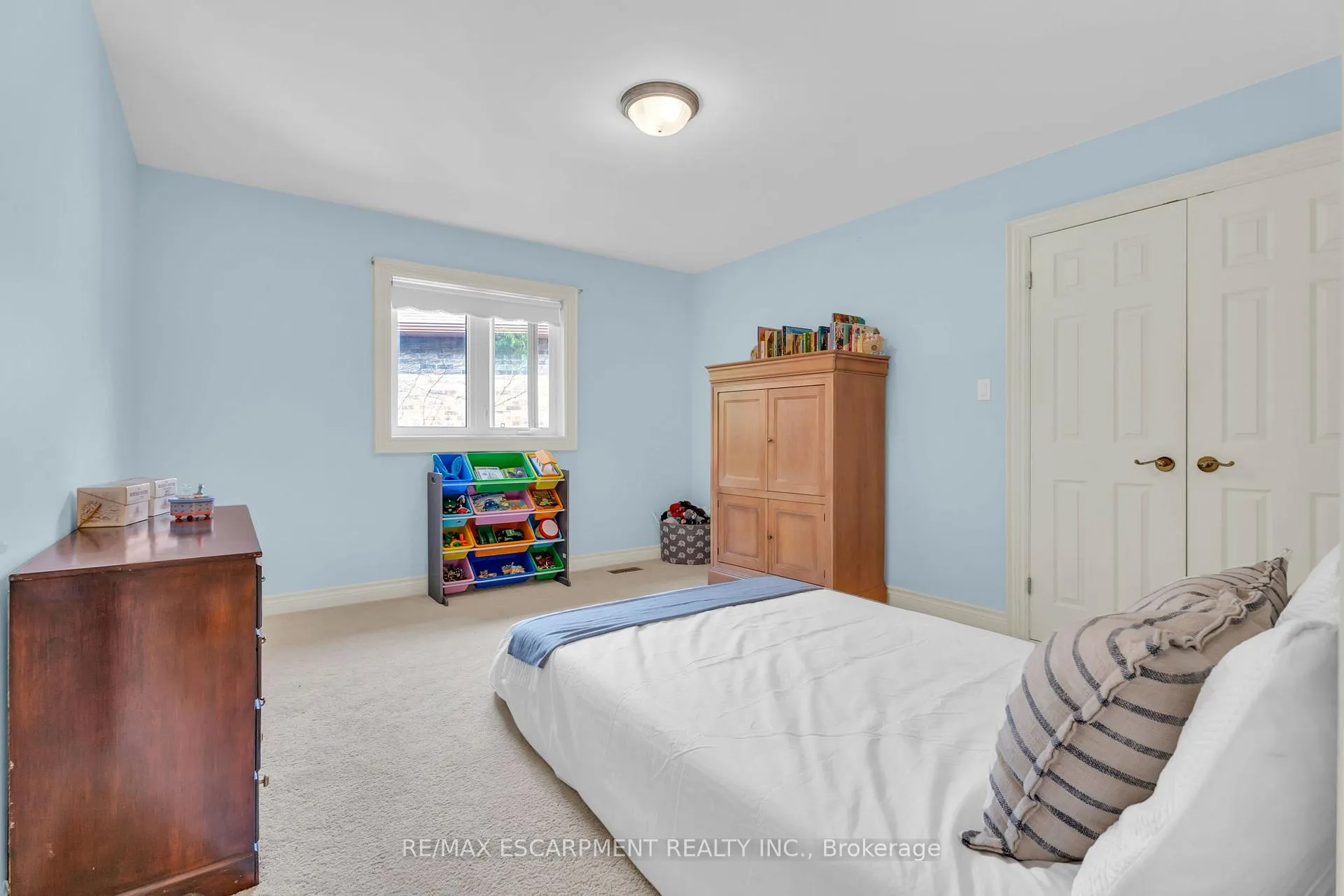 Photo 31 of 484 Bush Drive, Hamilton, Ancaster — HOMEH