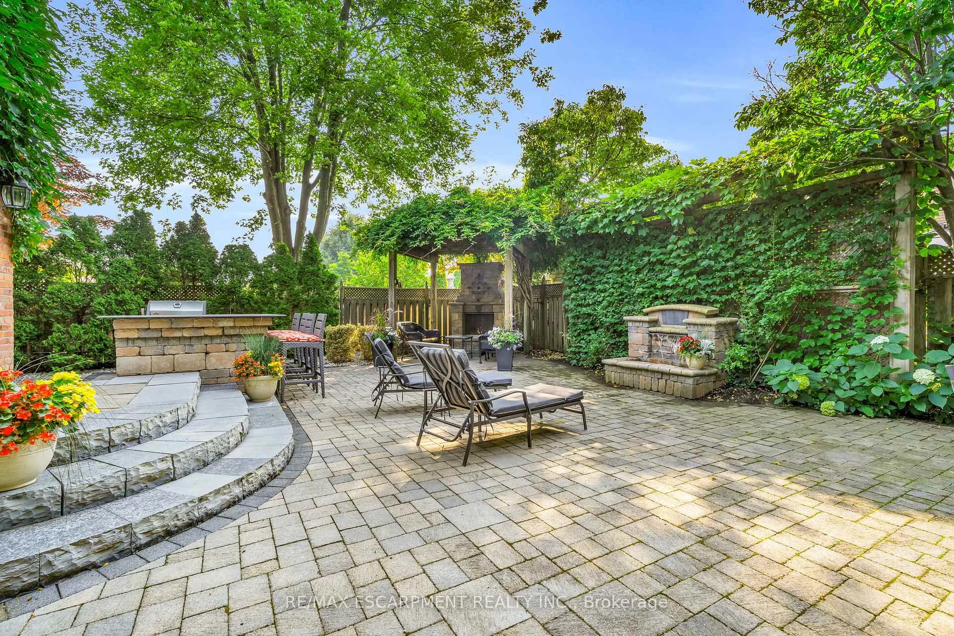 Photo 45 of 484 Bush Drive, Hamilton, Ancaster — HOMEH