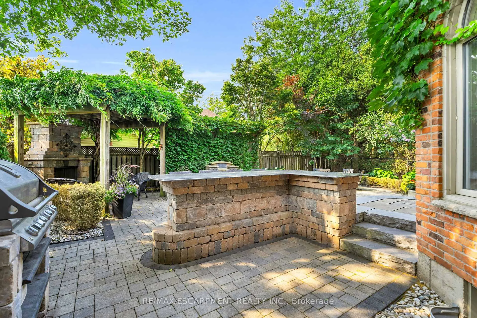 Photo 46 of 484 Bush Drive, Hamilton, Ancaster — HOMEH