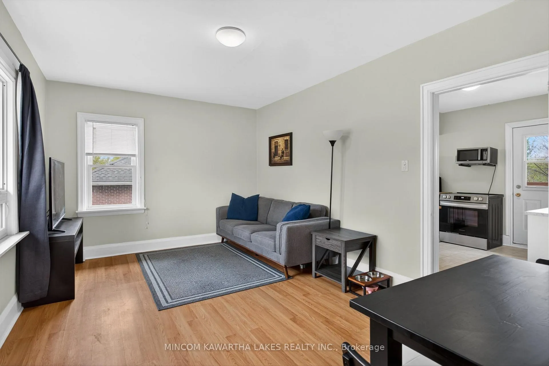 Photo 8 of 238 Mcfarlane Street, Peterborough, Ashburnham Ward 4 — HOMEH
