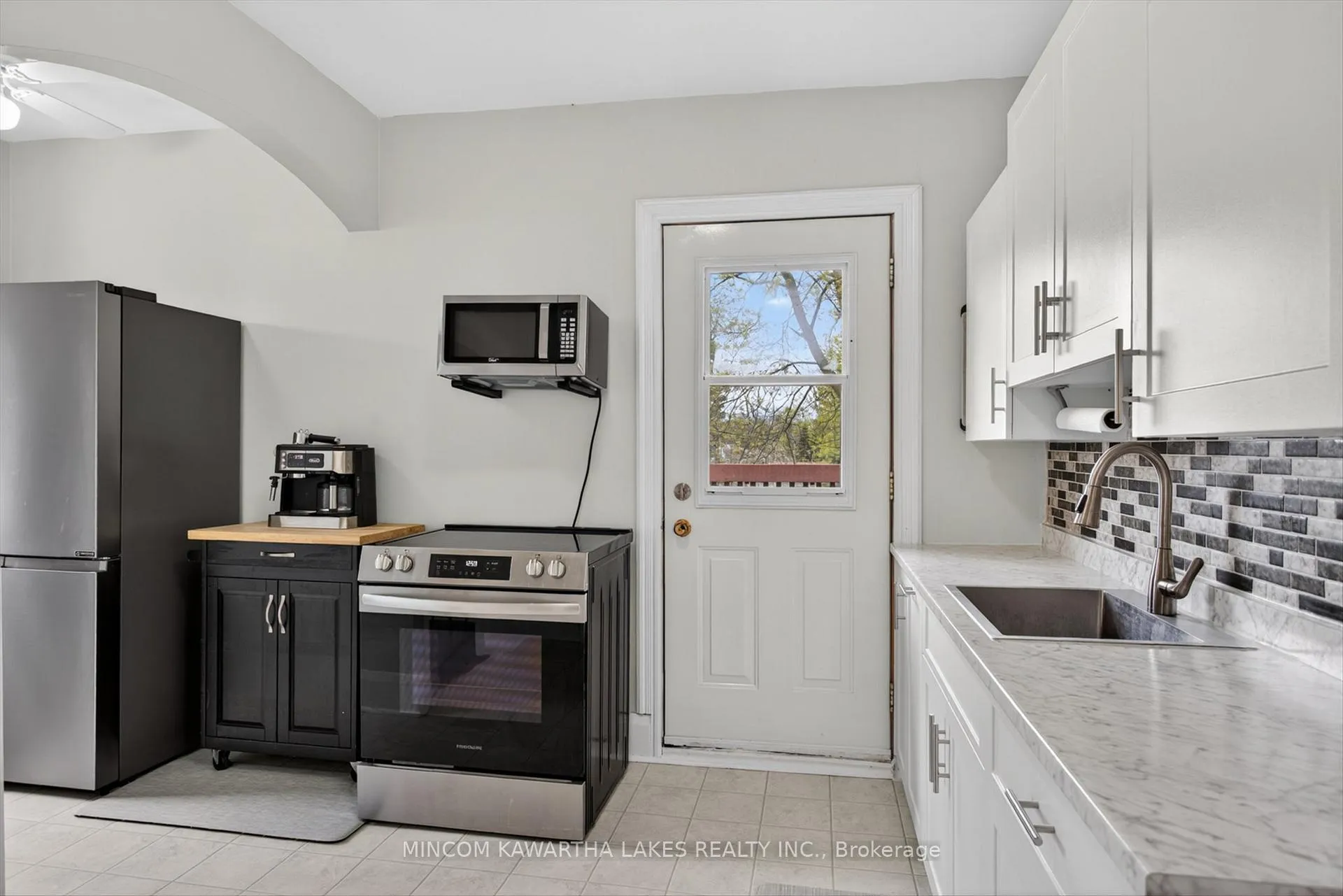 Photo 11 of 238 Mcfarlane Street, Peterborough, Ashburnham Ward 4 — HOMEH