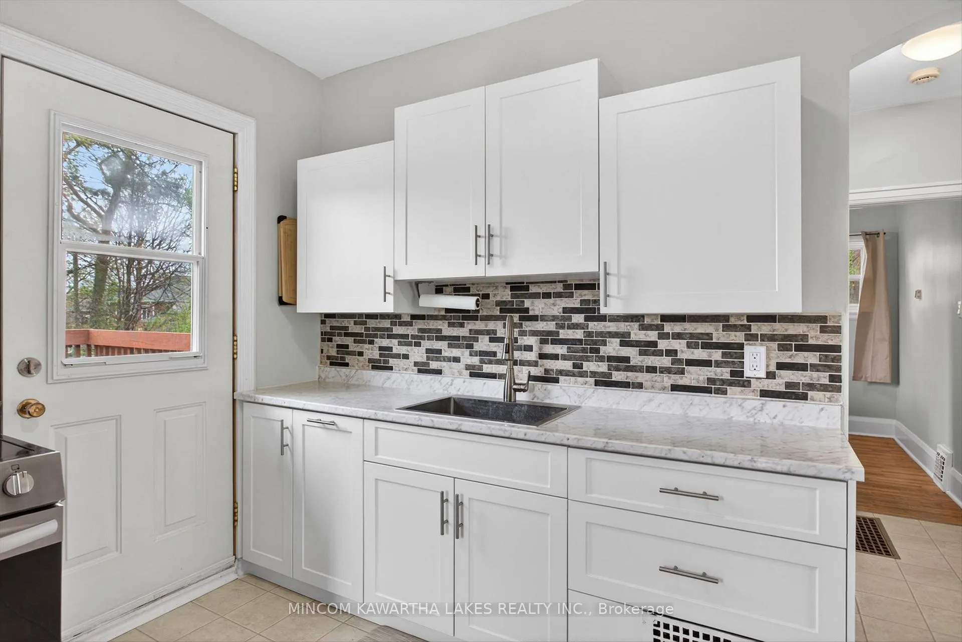 Photo 12 of 238 Mcfarlane Street, Peterborough, Ashburnham Ward 4 — HOMEH