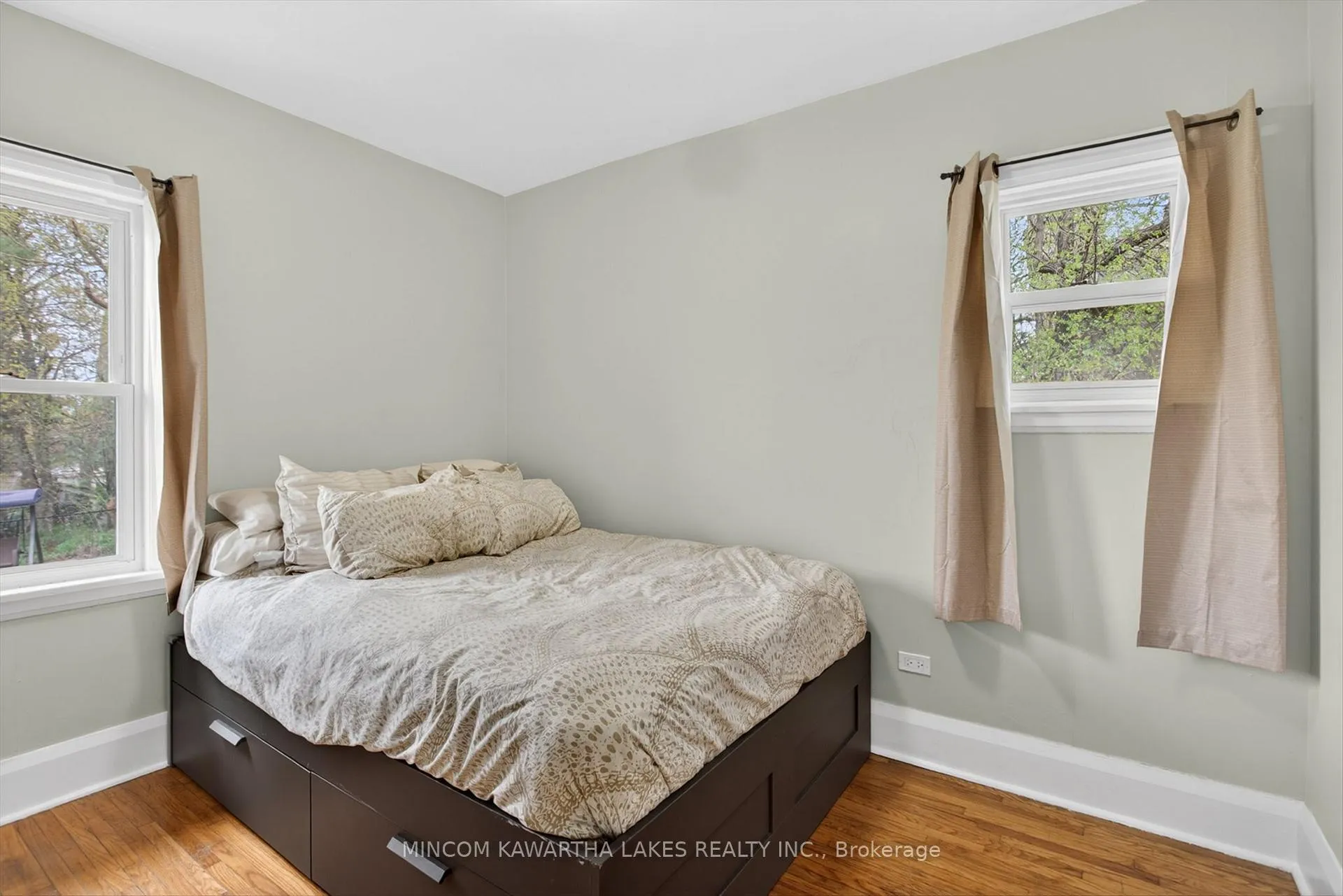 Photo 20 of 238 Mcfarlane Street, Peterborough, Ashburnham Ward 4 — HOMEH