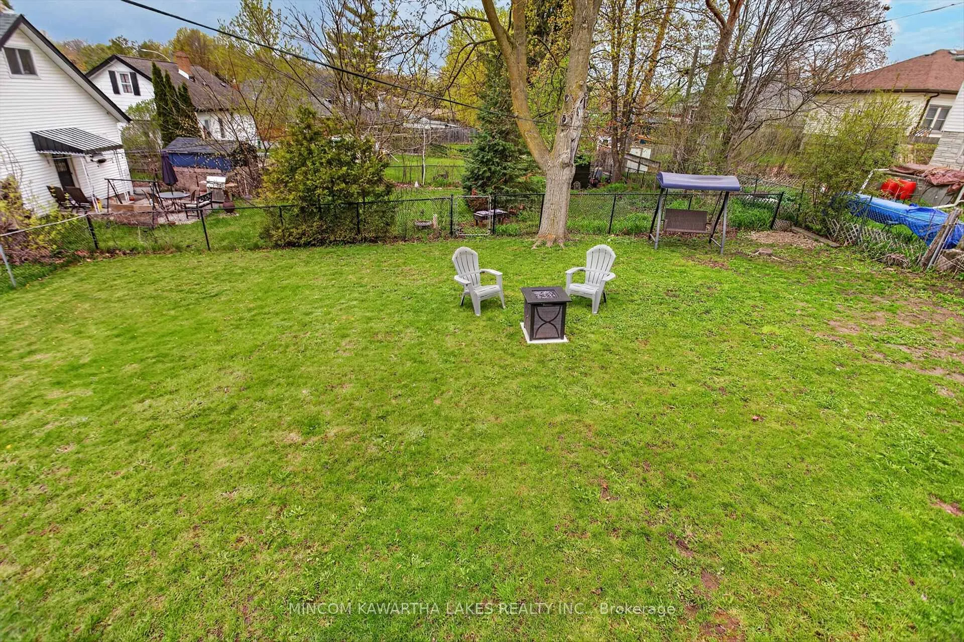 Photo 31 of 238 Mcfarlane Street, Peterborough, Ashburnham Ward 4 — HOMEH