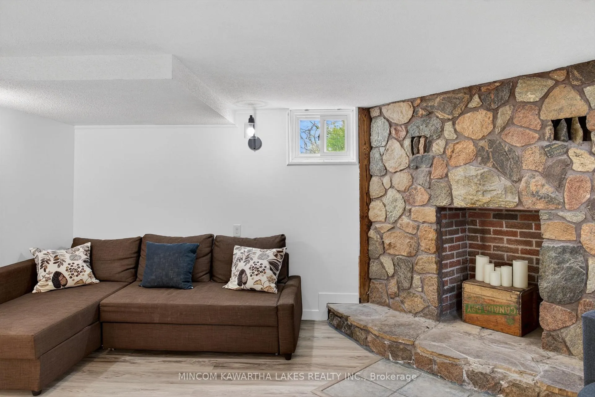 Photo 36 of 238 Mcfarlane Street, Peterborough, Ashburnham Ward 4 — HOMEH