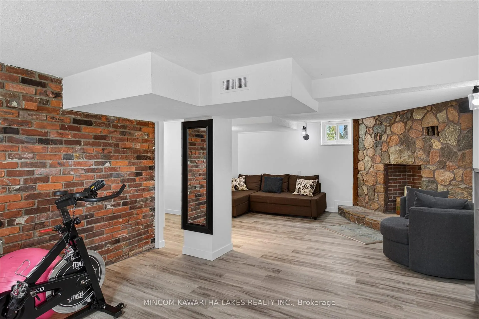 Photo 38 of 238 Mcfarlane Street, Peterborough, Ashburnham Ward 4 — HOMEH