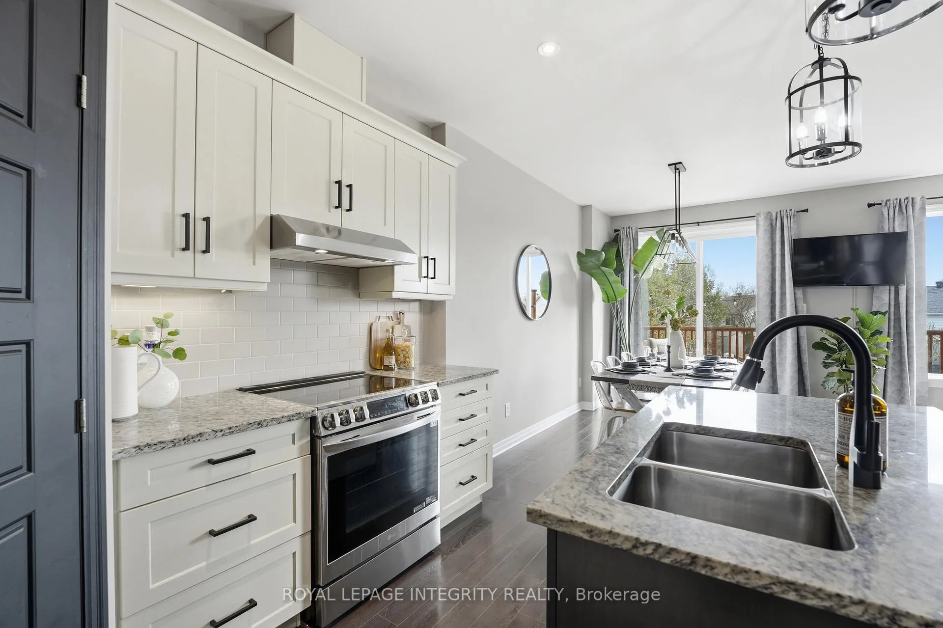Photo 8 of 48 Code Crescent, Carleton Place — HOMEH