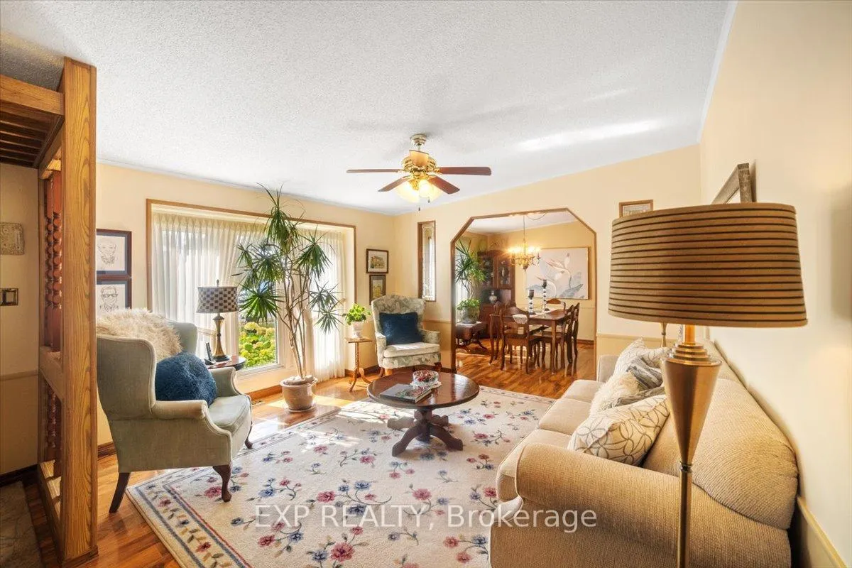 Photo 11 of 36 Juno Crescent, Georgina, Sutton & Jackson's Point — HOMEH