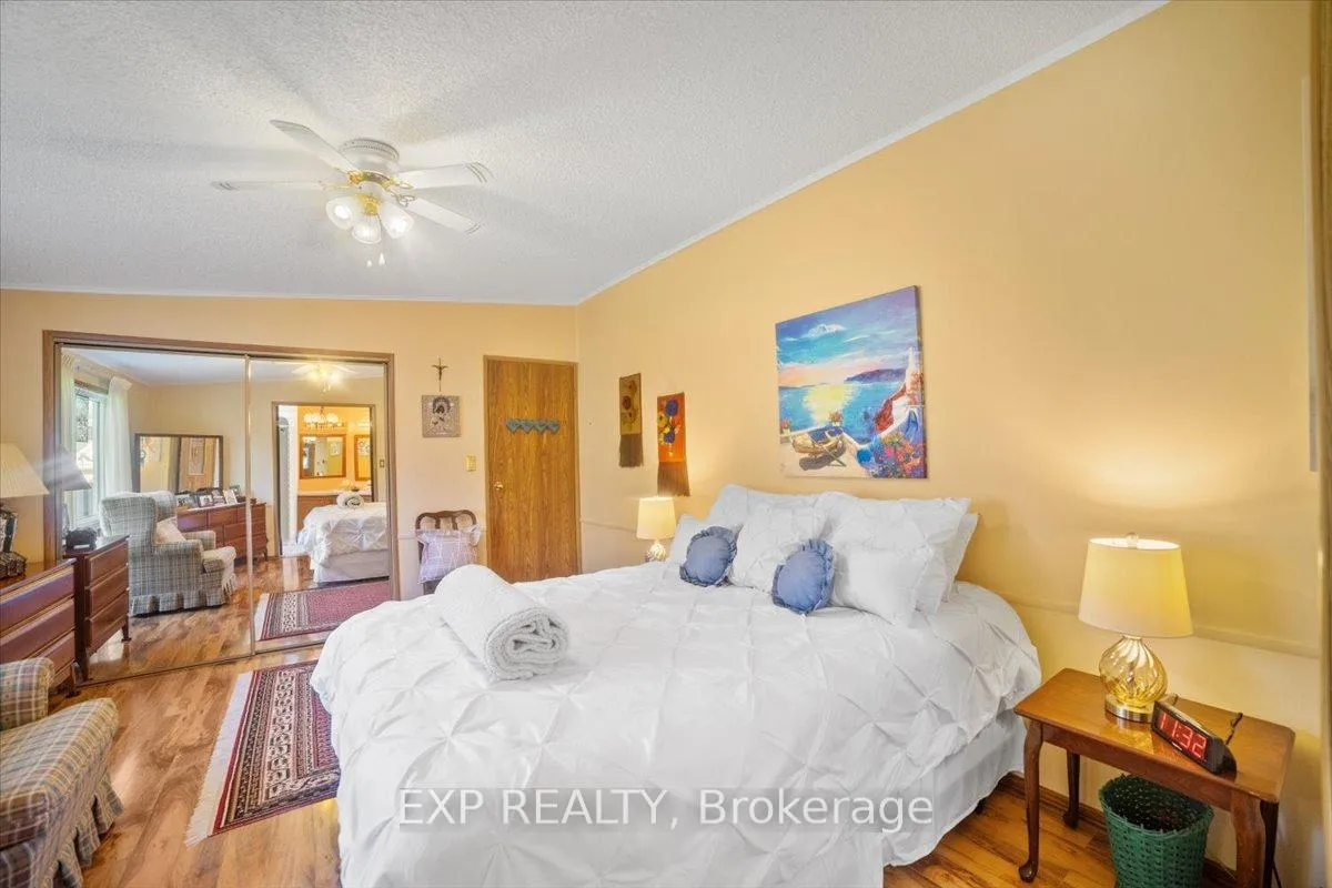 Photo 13 of 36 Juno Crescent, Georgina, Sutton & Jackson's Point — HOMEH