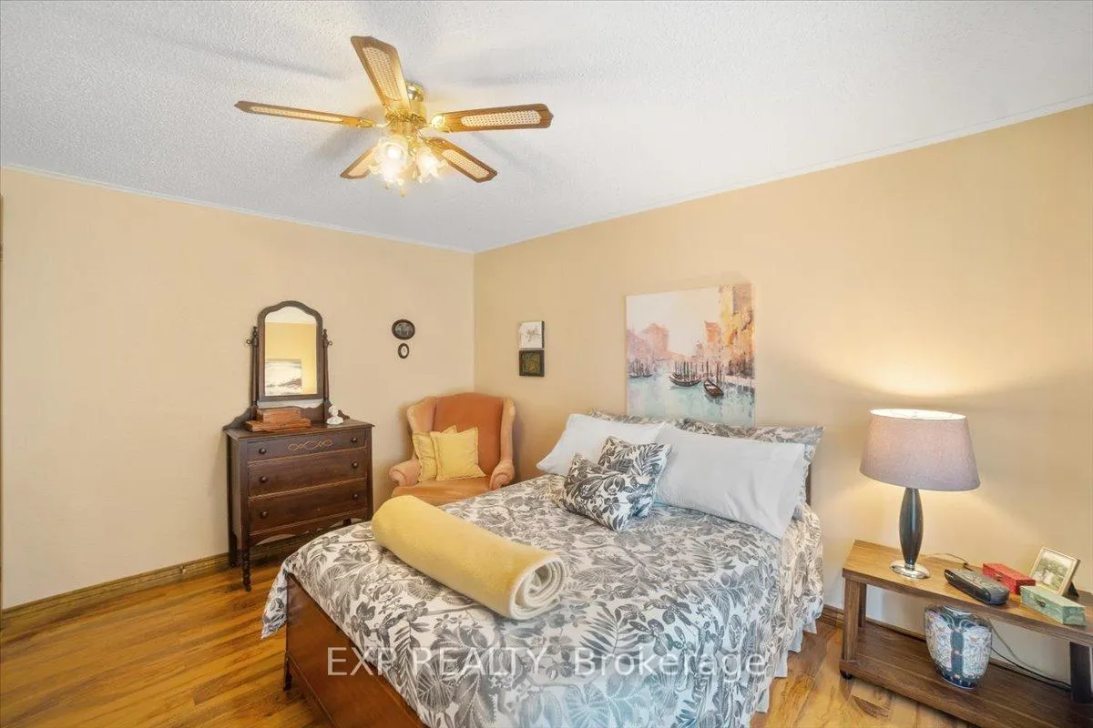 Photo 17 of 36 Juno Crescent, Georgina, Sutton & Jackson's Point — HOMEH