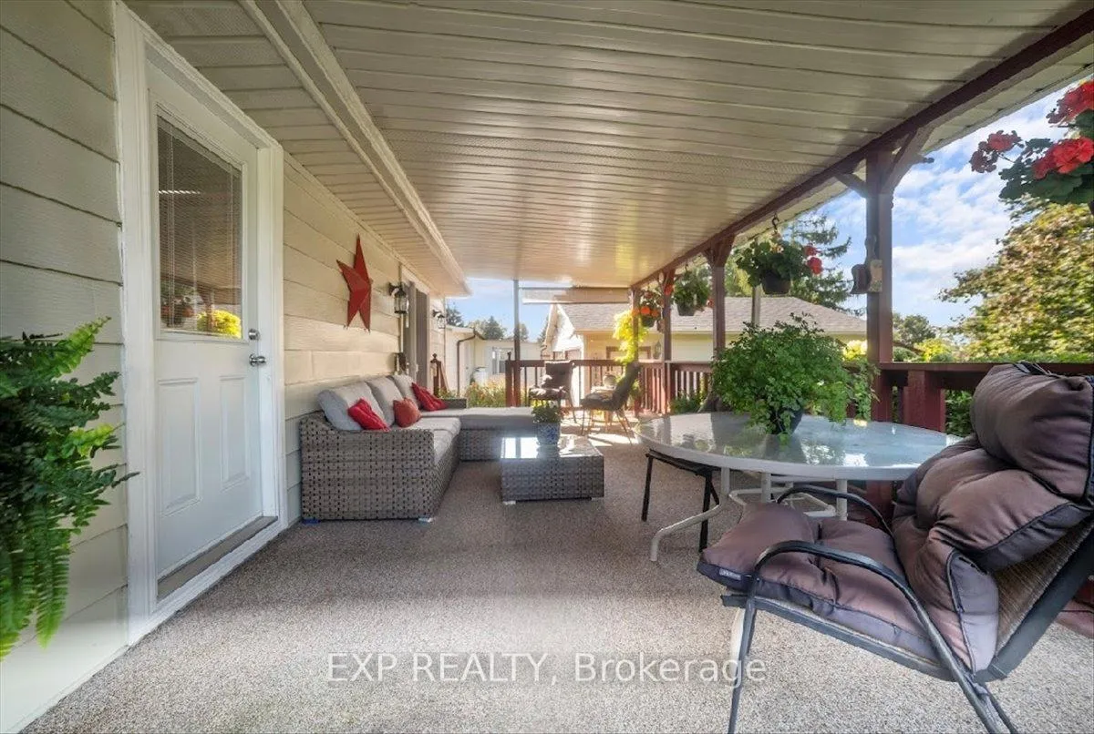 Photo 21 of 36 Juno Crescent, Georgina, Sutton & Jackson's Point — HOMEH