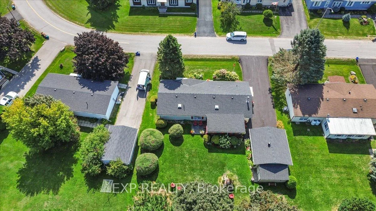 Photo 22 of 36 Juno Crescent, Georgina, Sutton & Jackson's Point — HOMEH
