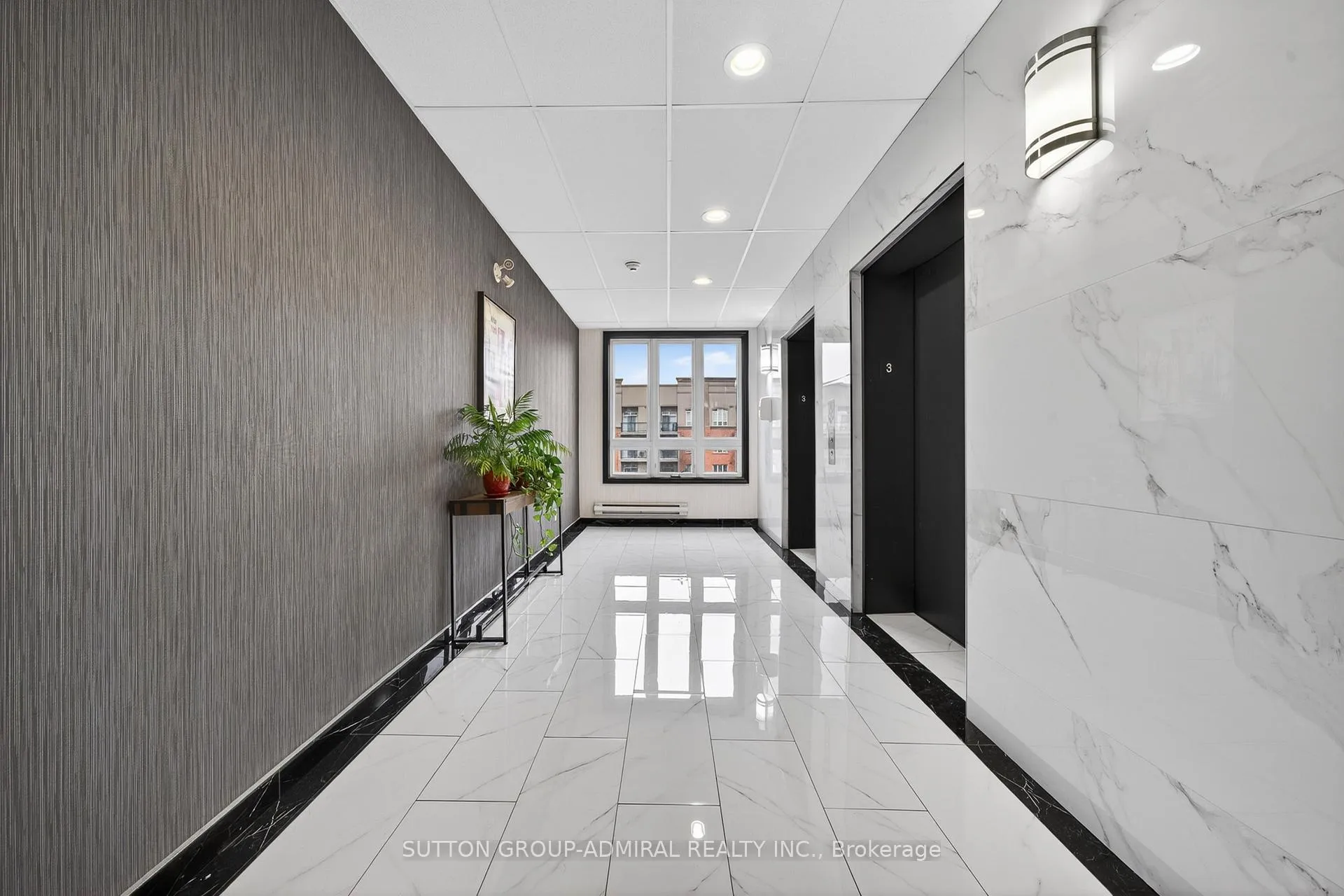 Photo 25 of Unit 304, 5327 Upper Middle Road, Burlington, Orchard — HOMEH