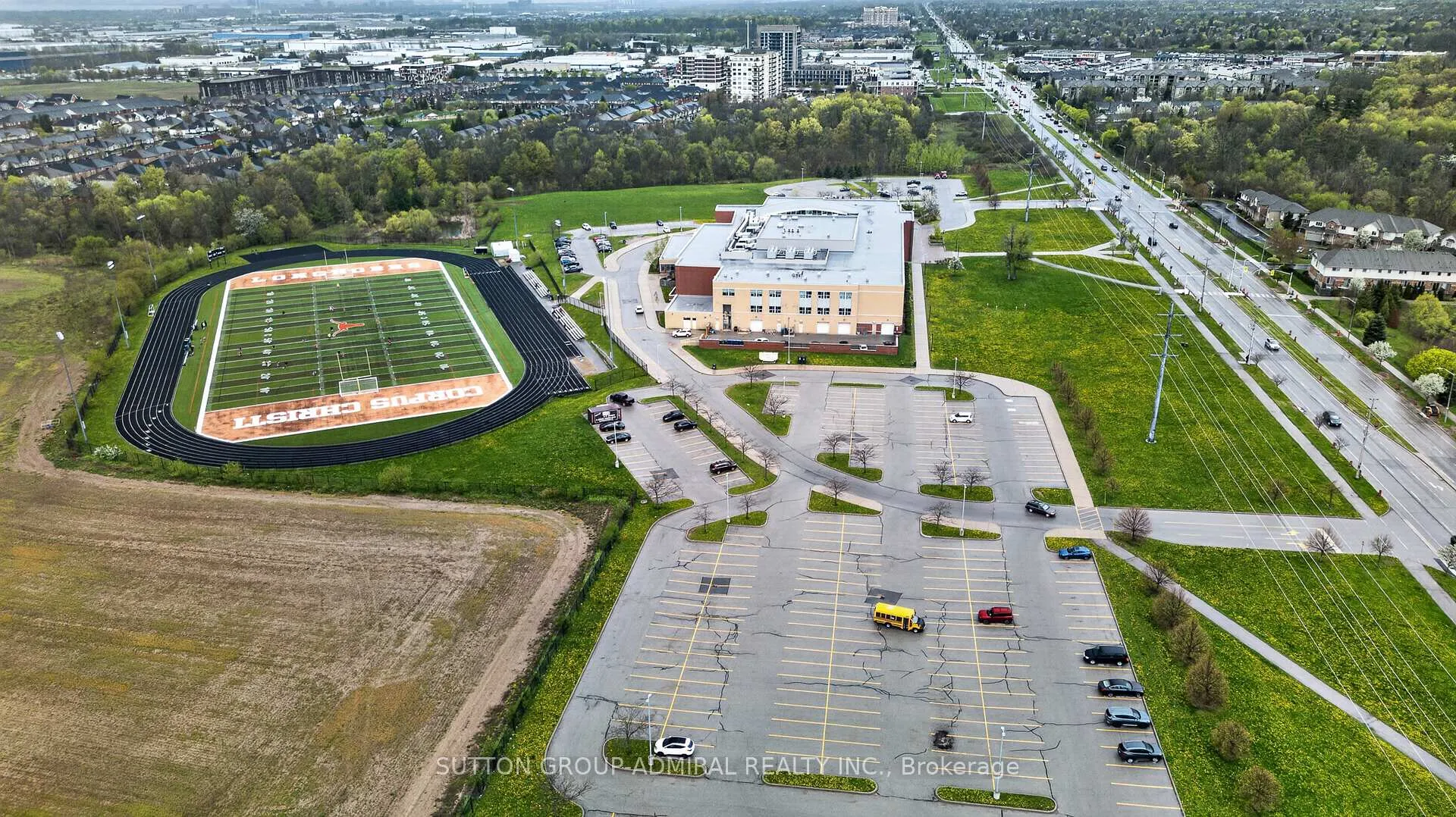 Photo 28 of Unit 304, 5327 Upper Middle Road, Burlington, Orchard — HOMEH