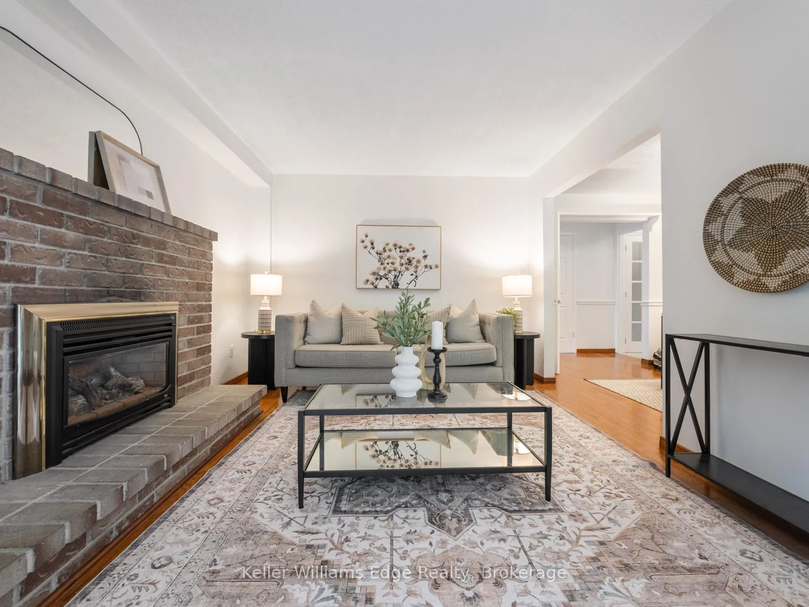 Photo 13 of 23 Ridgewood Boulevard, Hamilton, Dundas — HOMEH