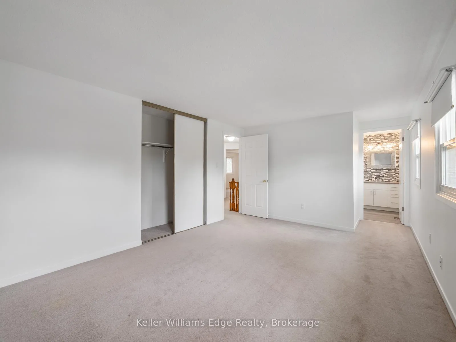 Photo 21 of 23 Ridgewood Boulevard, Hamilton, Dundas — HOMEH
