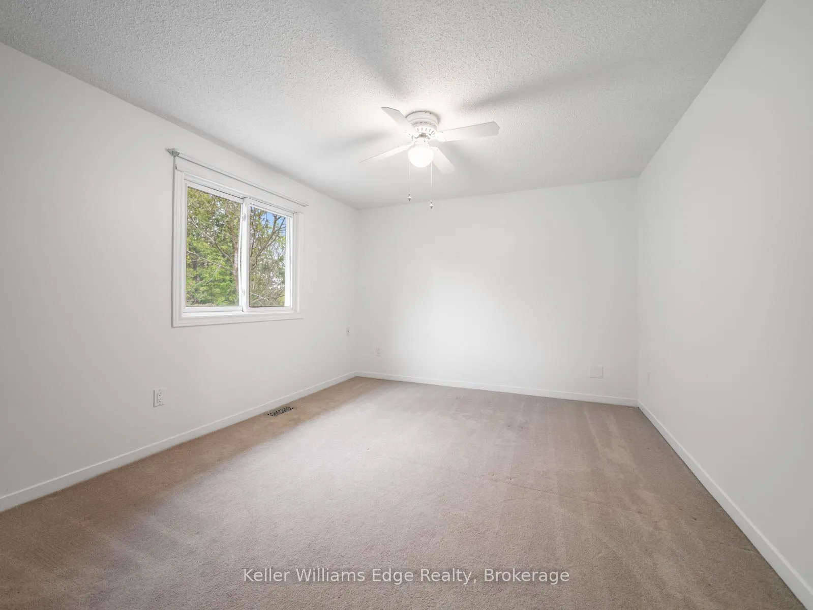 Photo 28 of 23 Ridgewood Boulevard, Hamilton, Dundas — HOMEH