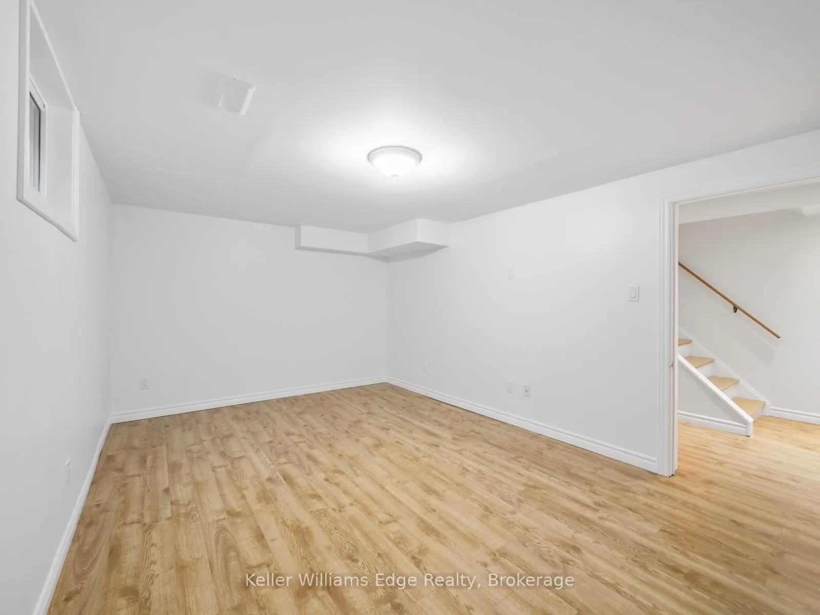 Photo 33 of 23 Ridgewood Boulevard, Hamilton, Dundas — HOMEH