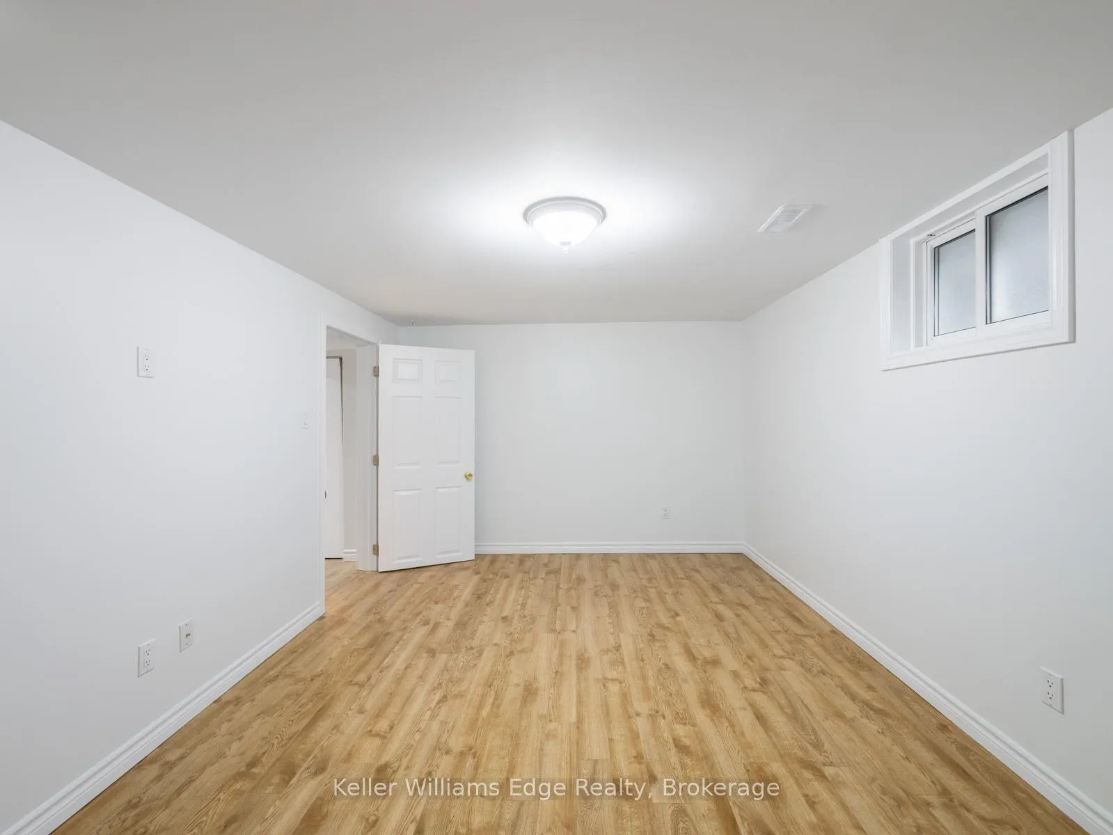 Photo 34 of 23 Ridgewood Boulevard, Hamilton, Dundas — HOMEH