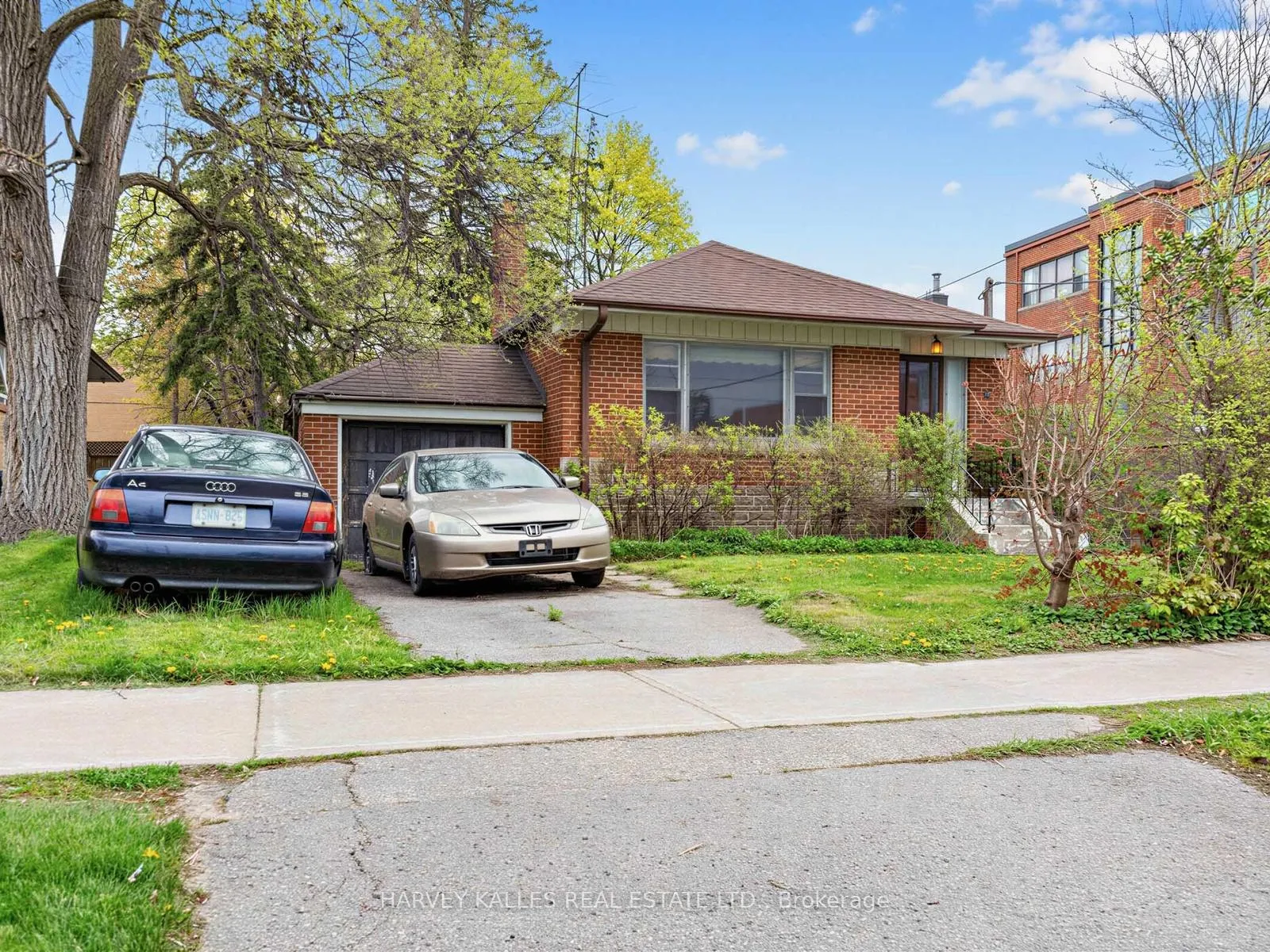 Front of 12 Invermay Avenue