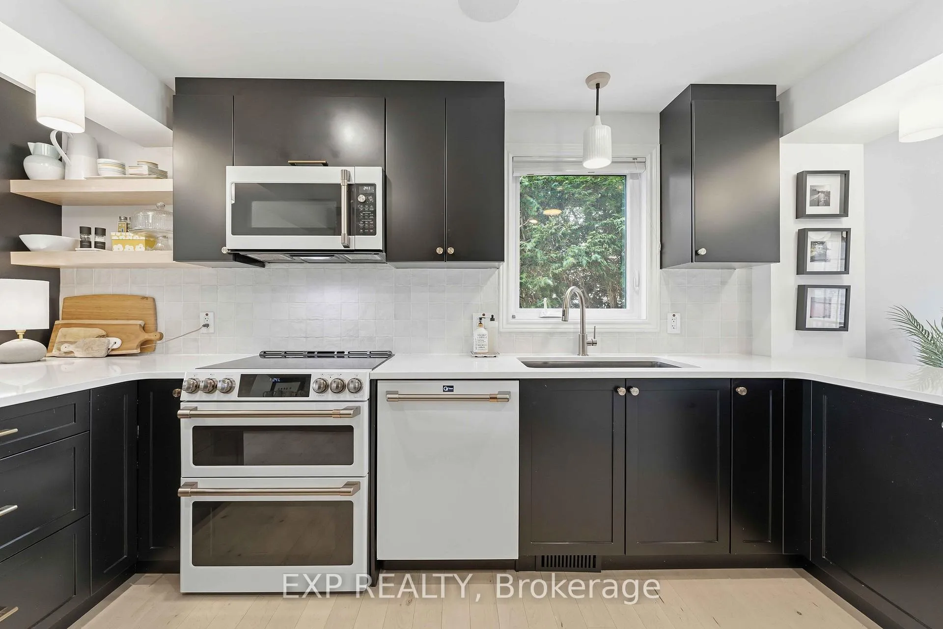 Photo 9 of 31 Four Seasons Drive, Ottawa, Borden Farm/Stewart Farm/Carleton Heights/Parkwood Hills — HOMEH