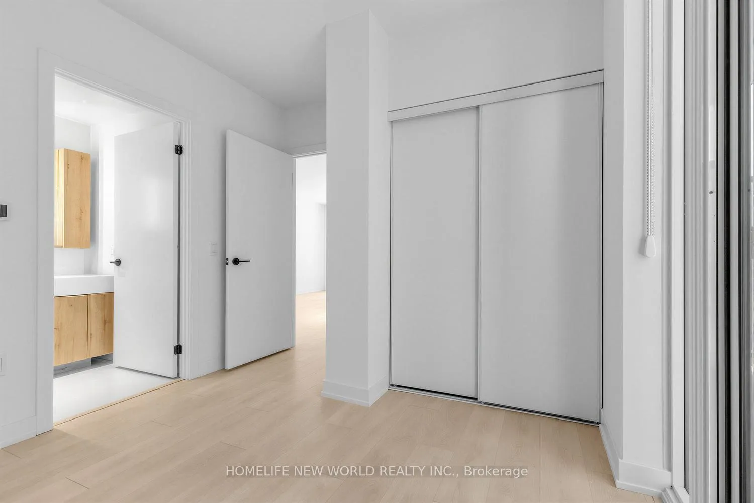 Photo 10 of Unit 602, 117 Broadway Avenue, Toronto, Mount Pleasant West — HOMEH