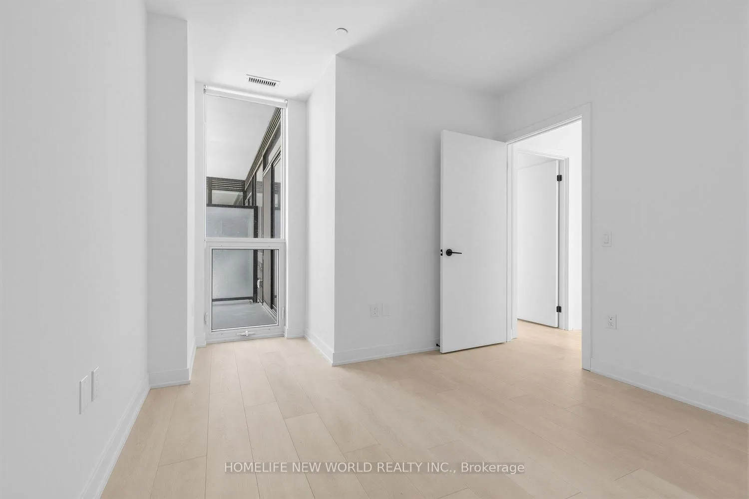 Photo 13 of Unit 602, 117 Broadway Avenue, Toronto, Mount Pleasant West — HOMEH