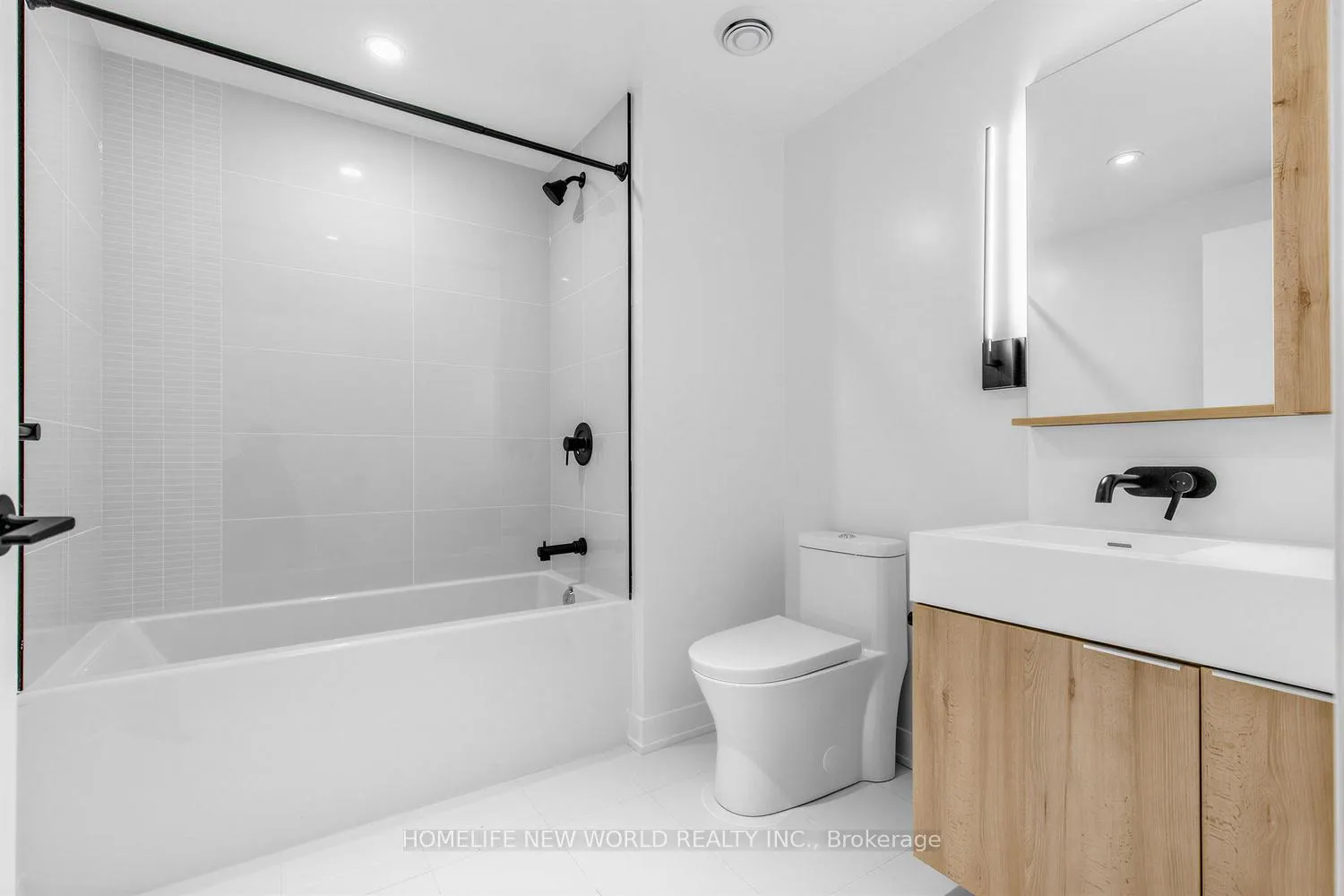 Photo 14 of Unit 602, 117 Broadway Avenue, Toronto, Mount Pleasant West — HOMEH