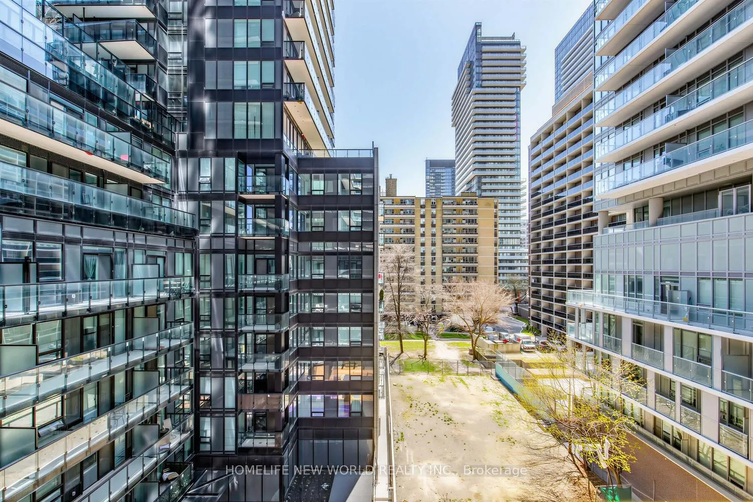 Photo 18 of Unit 602, 117 Broadway Avenue, Toronto, Mount Pleasant West — HOMEH