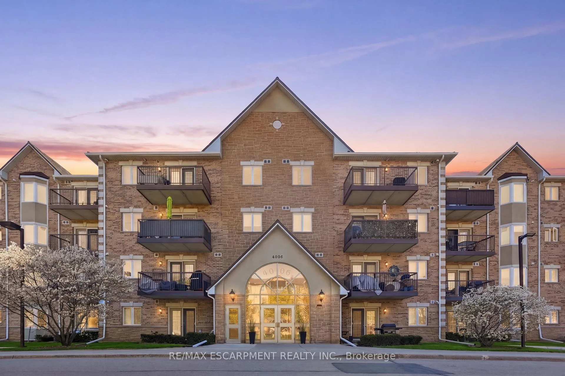 Photo 1 of Unit 407, 4006 Kilmer Drive, Burlington, Tansley — HOMEH