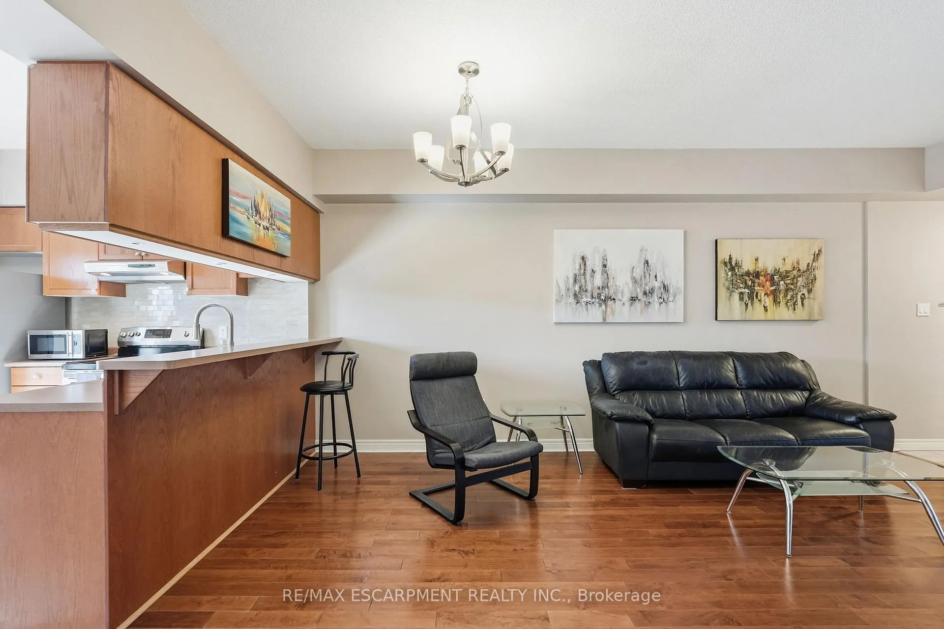 Photo 10 of Unit 407, 4006 Kilmer Drive, Burlington, Tansley — HOMEH
