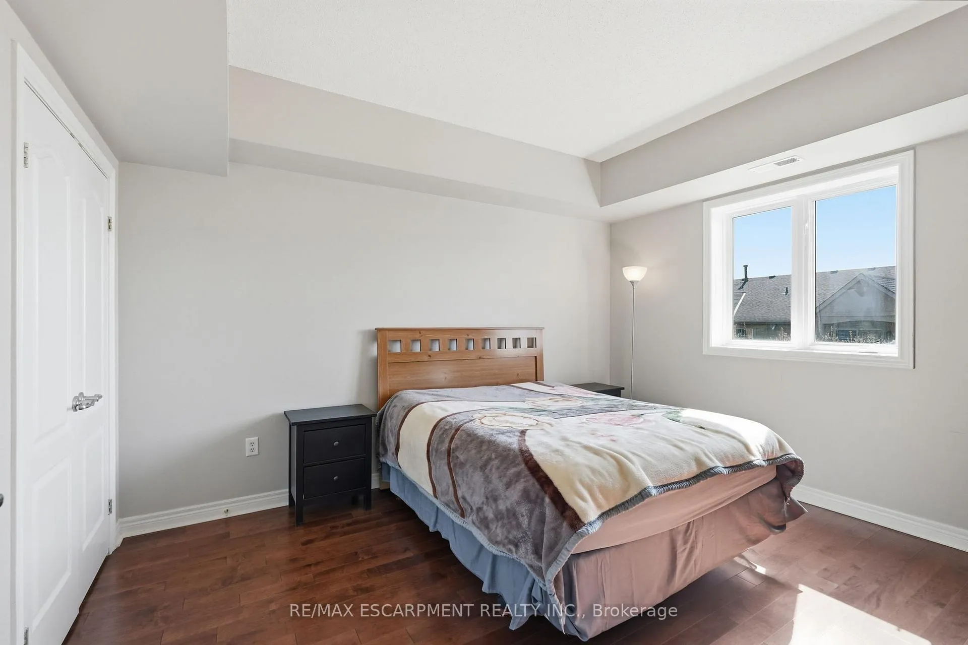 Photo 15 of Unit 407, 4006 Kilmer Drive, Burlington, Tansley — HOMEH