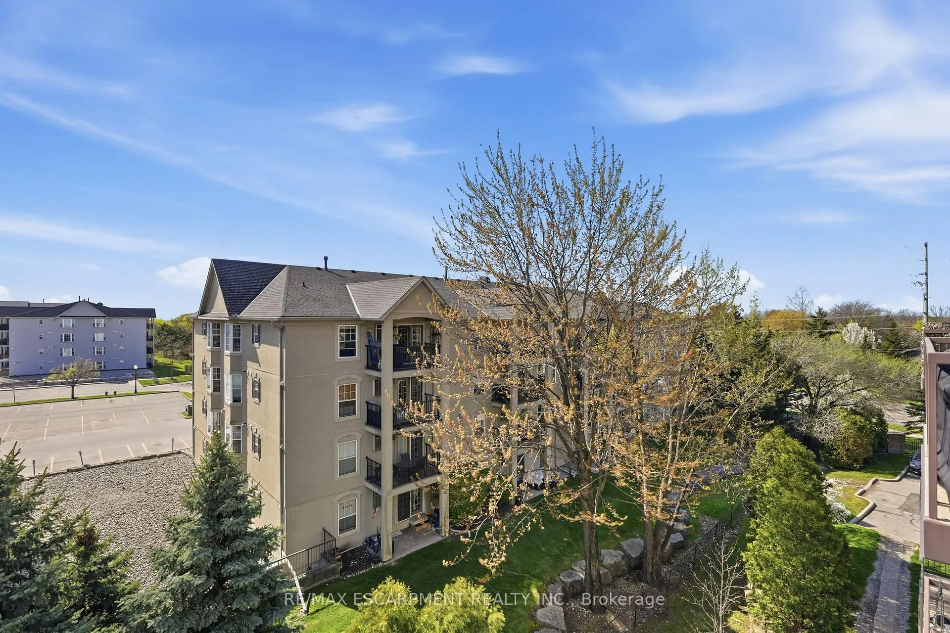 Photo 23 of Unit 407, 4006 Kilmer Drive, Burlington, Tansley — HOMEH
