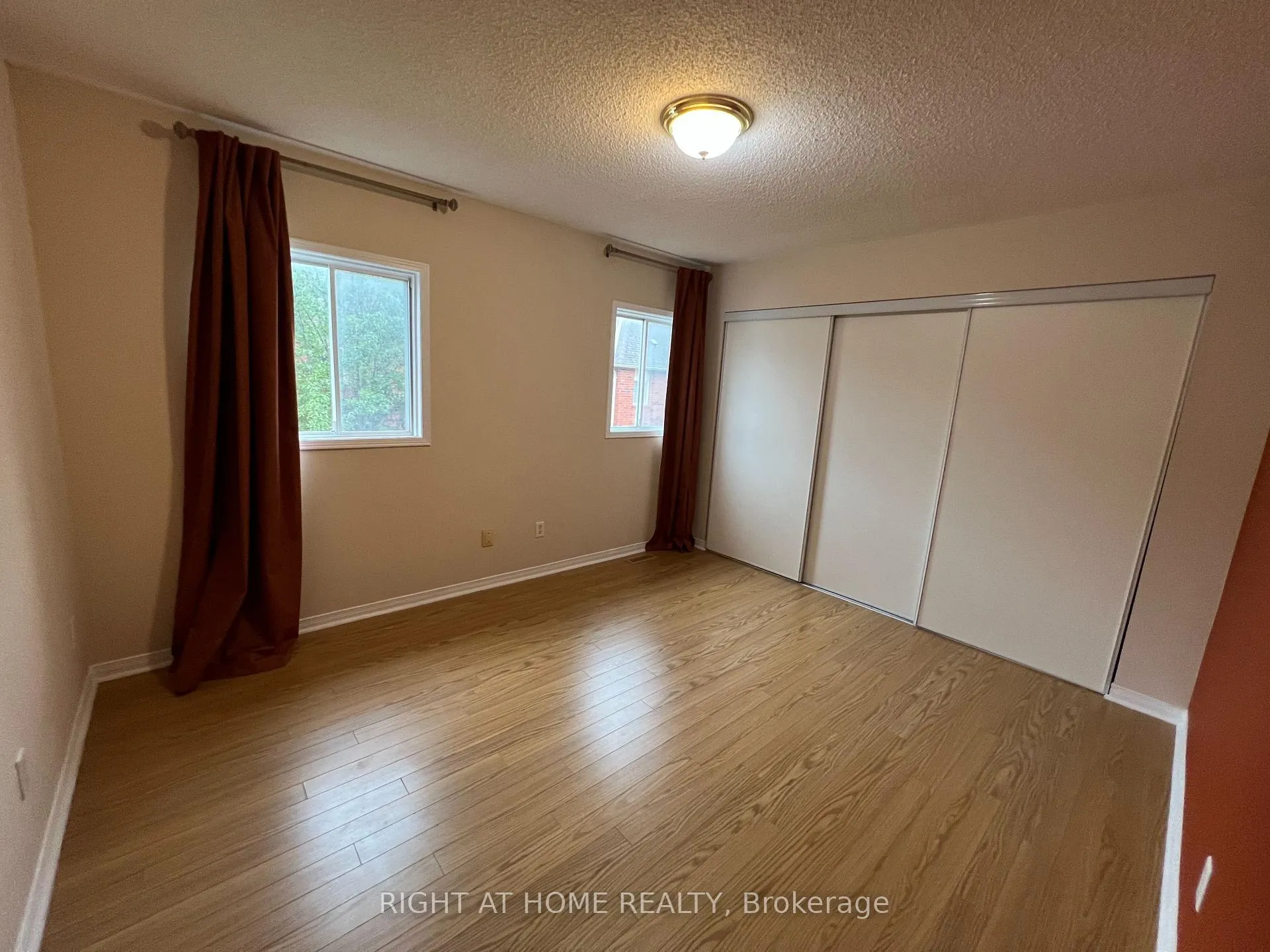 Photo 16 of 5 Steckley Street, Aurora, Bayview Wellington — HOMEH
