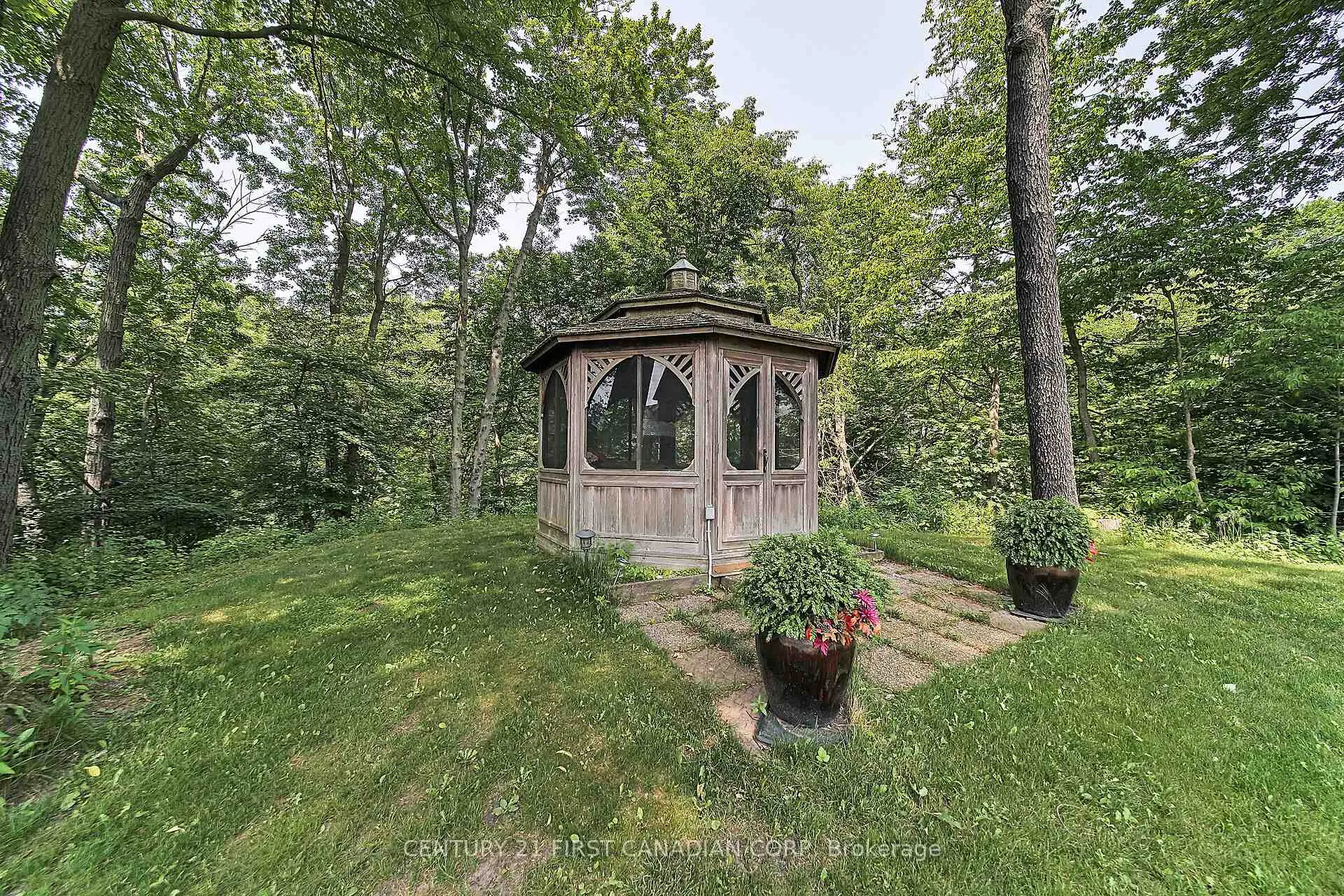 Photo 40 of 42580 Roberts Line, Central Elgin, Rural Central Elgin — HOMEH