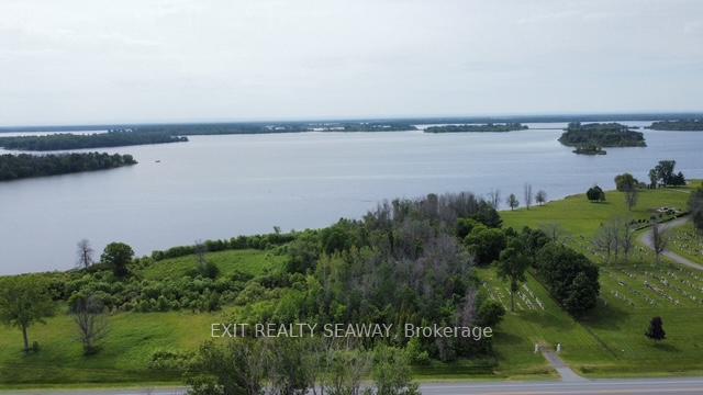 Photo 3 of 003 Manning Road, South Stormont, South Stormont (Osnabruck) Twp — HOMEH