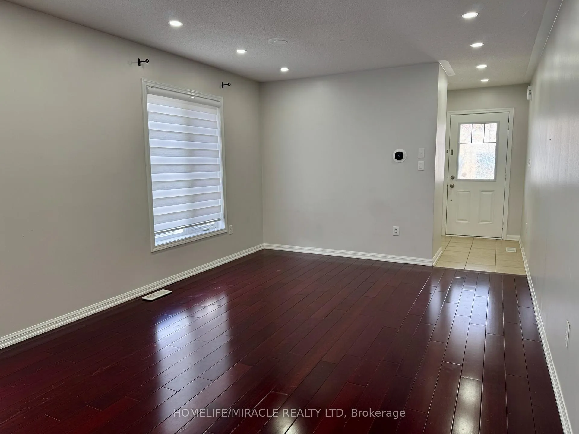 Photo 8 of Unit Main, 29 Lathbury Street, Brampton, Northwest Brampton — HOMEH