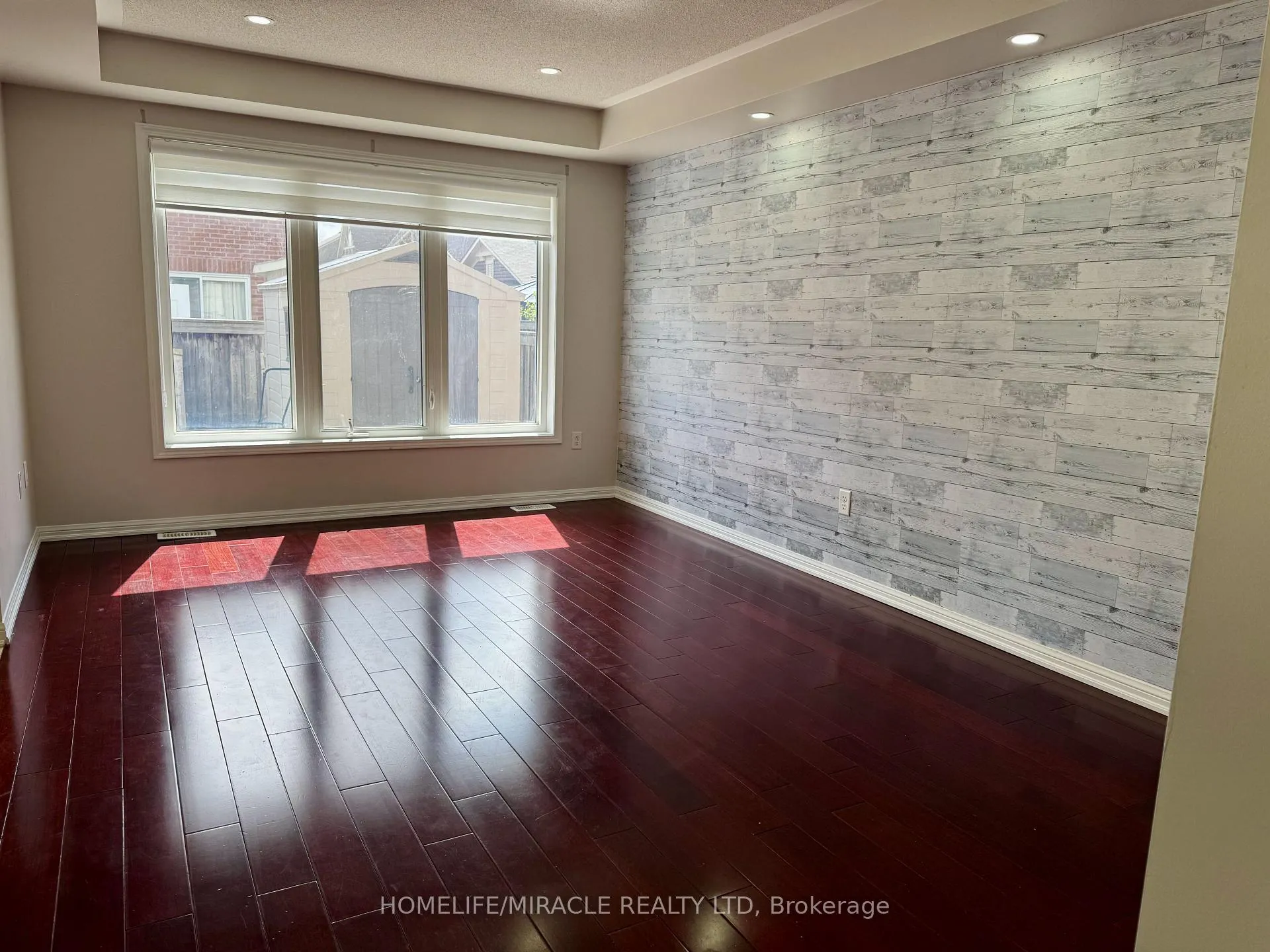 Photo 9 of Unit Main, 29 Lathbury Street, Brampton, Northwest Brampton — HOMEH