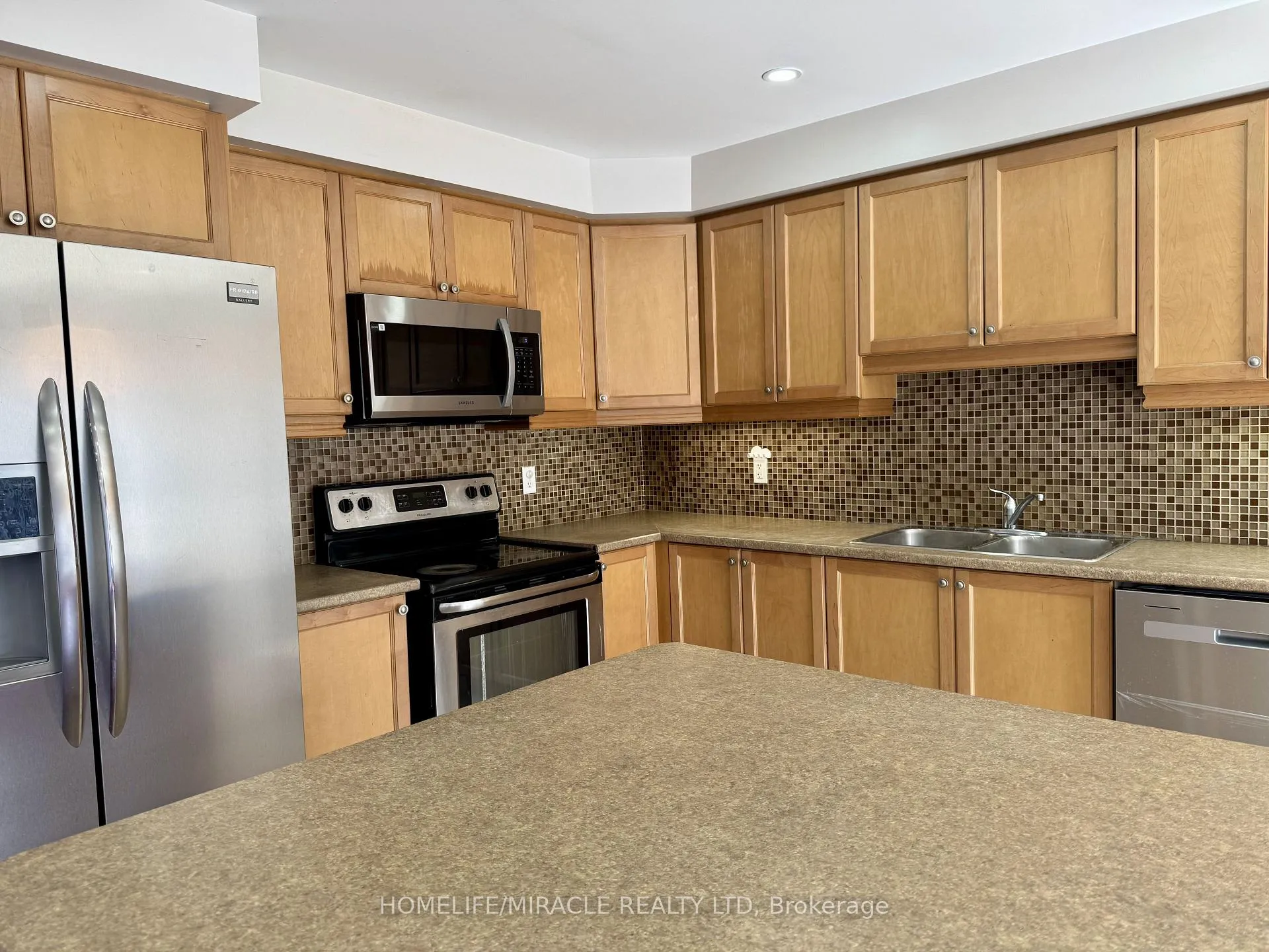 Photo 12 of Unit Main, 29 Lathbury Street, Brampton, Northwest Brampton — HOMEH