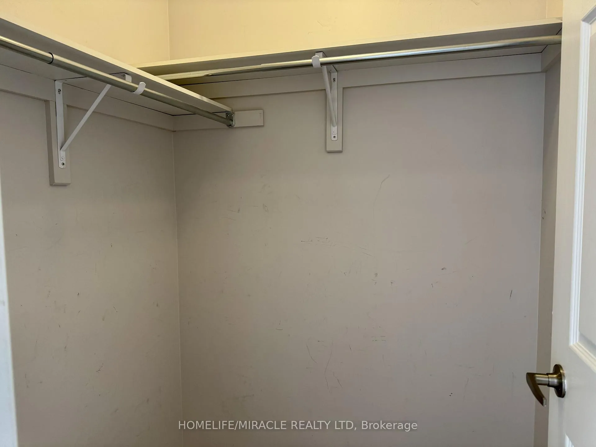 Photo 15 of Unit Main, 29 Lathbury Street, Brampton, Northwest Brampton — HOMEH